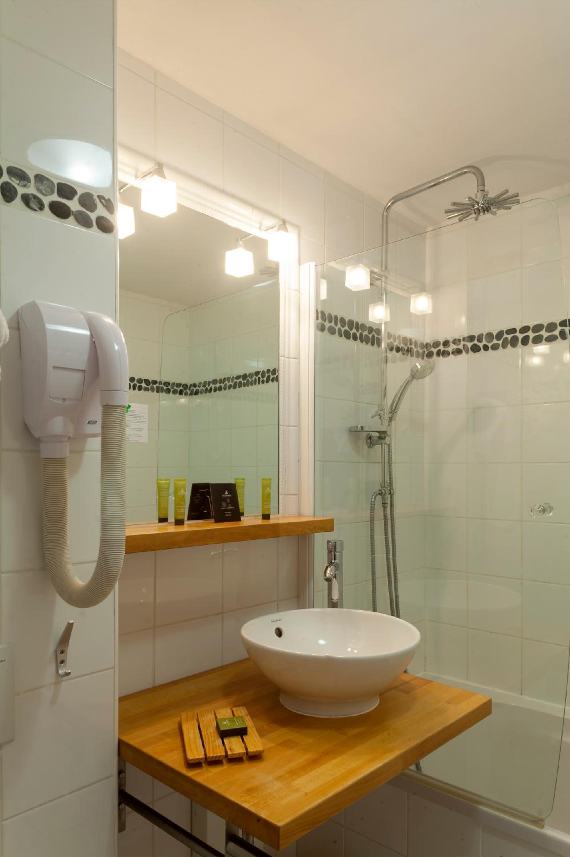 Triple Room - Photo 2