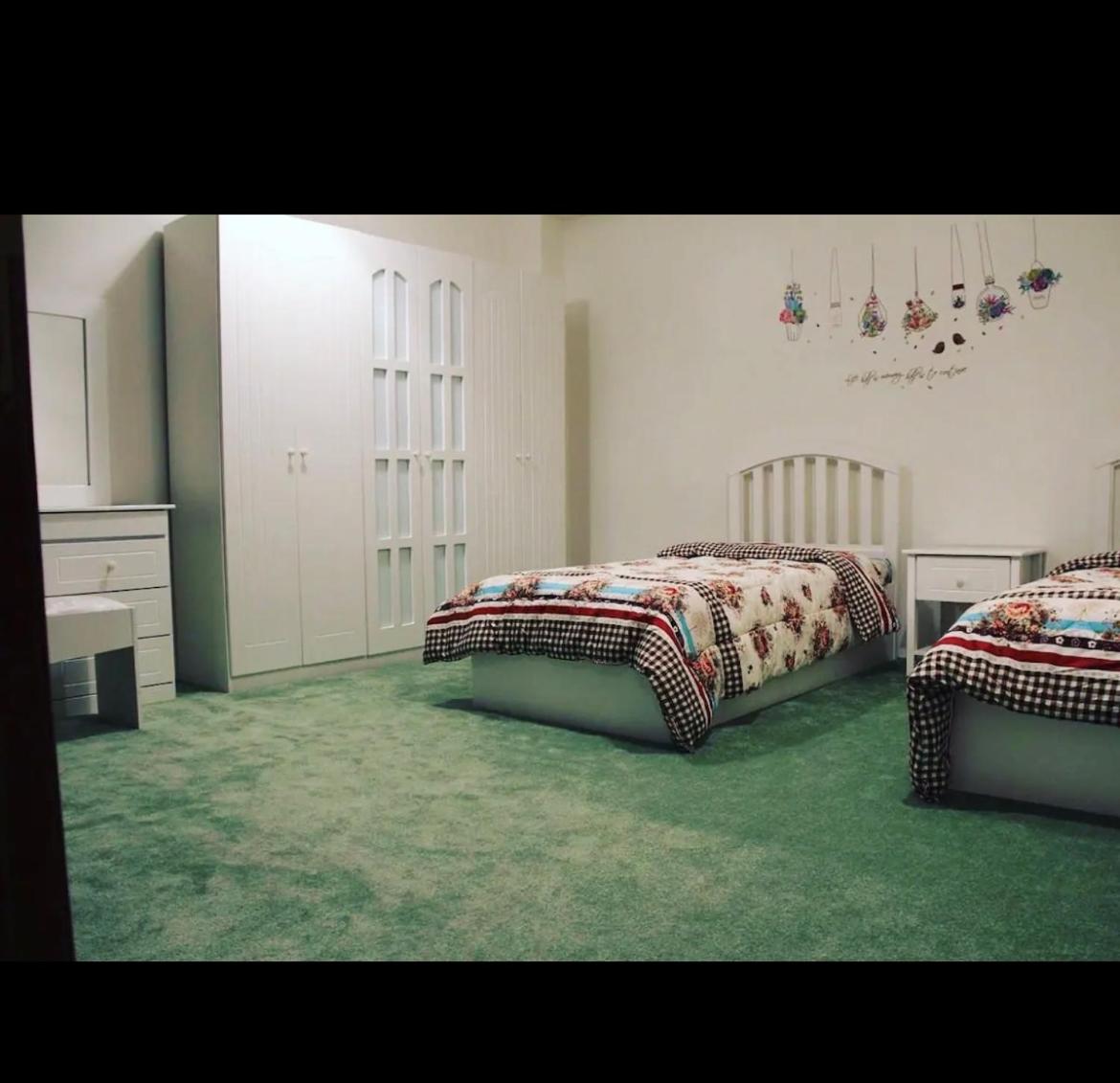 Three-Bedroom Apartment photo 2