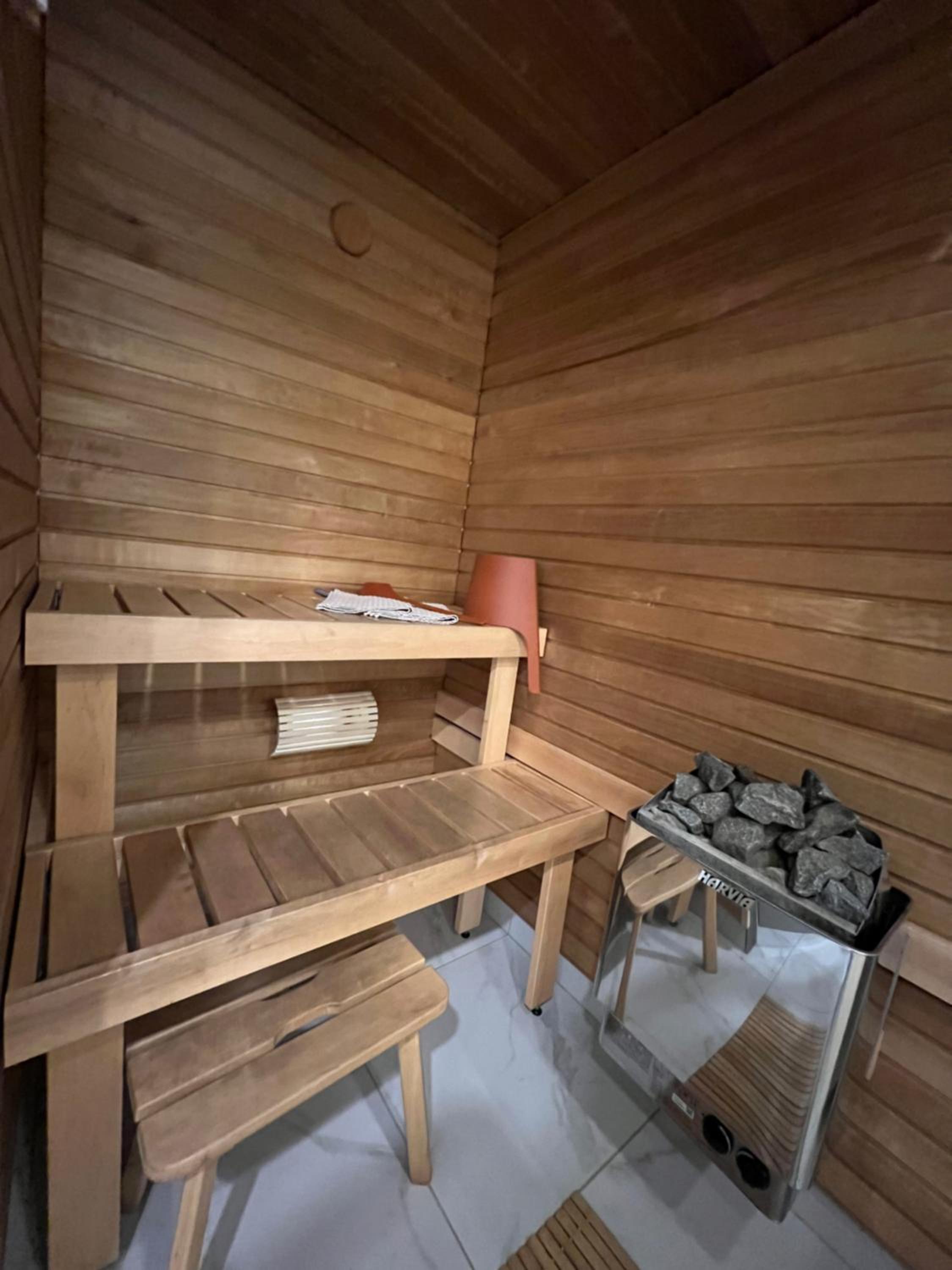 One-Bedroom Apartment - Photo 18