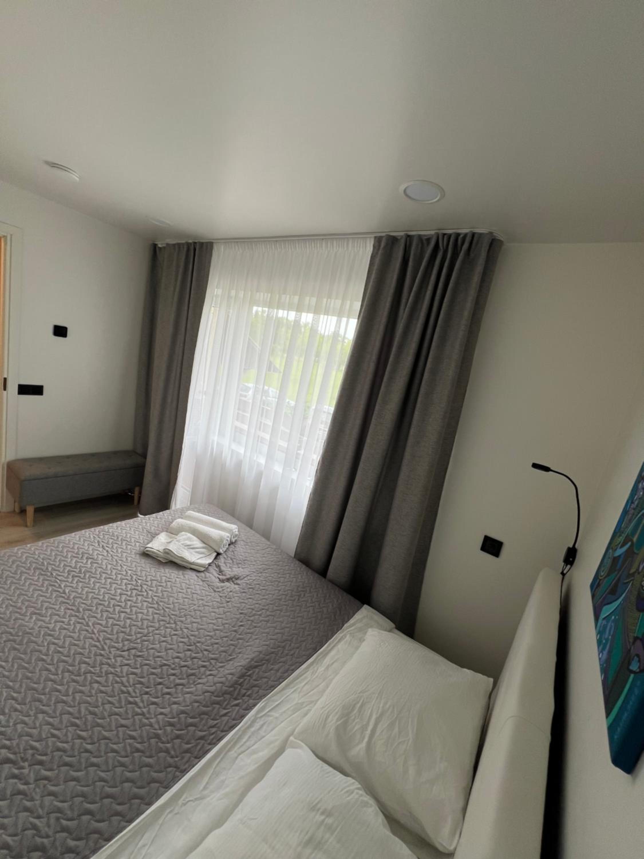 One-Bedroom Apartment - Photo 22