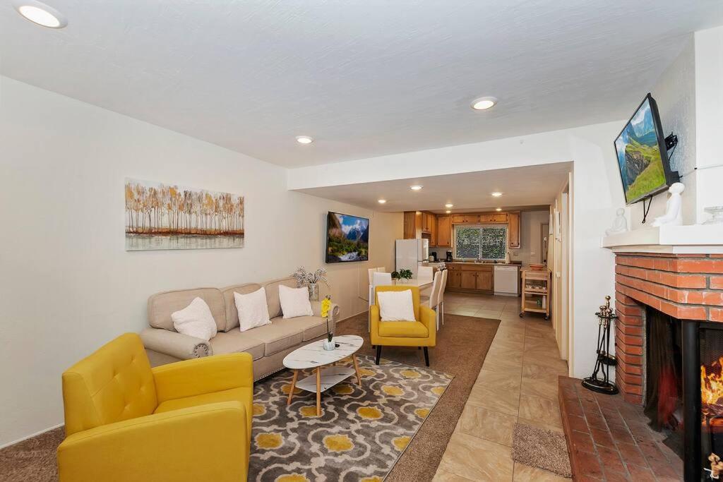 Two-Bedroom House photo 1