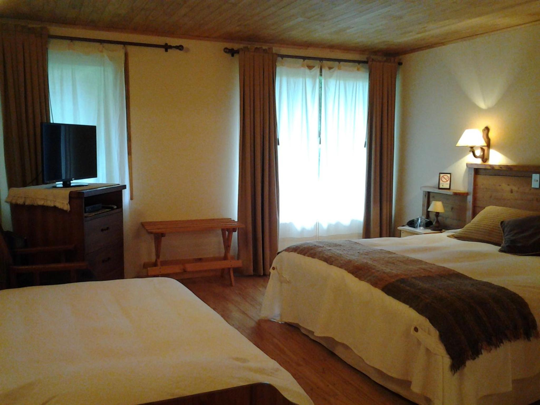 Triple Room(1 King bed+ 1 Single bed) photo 2