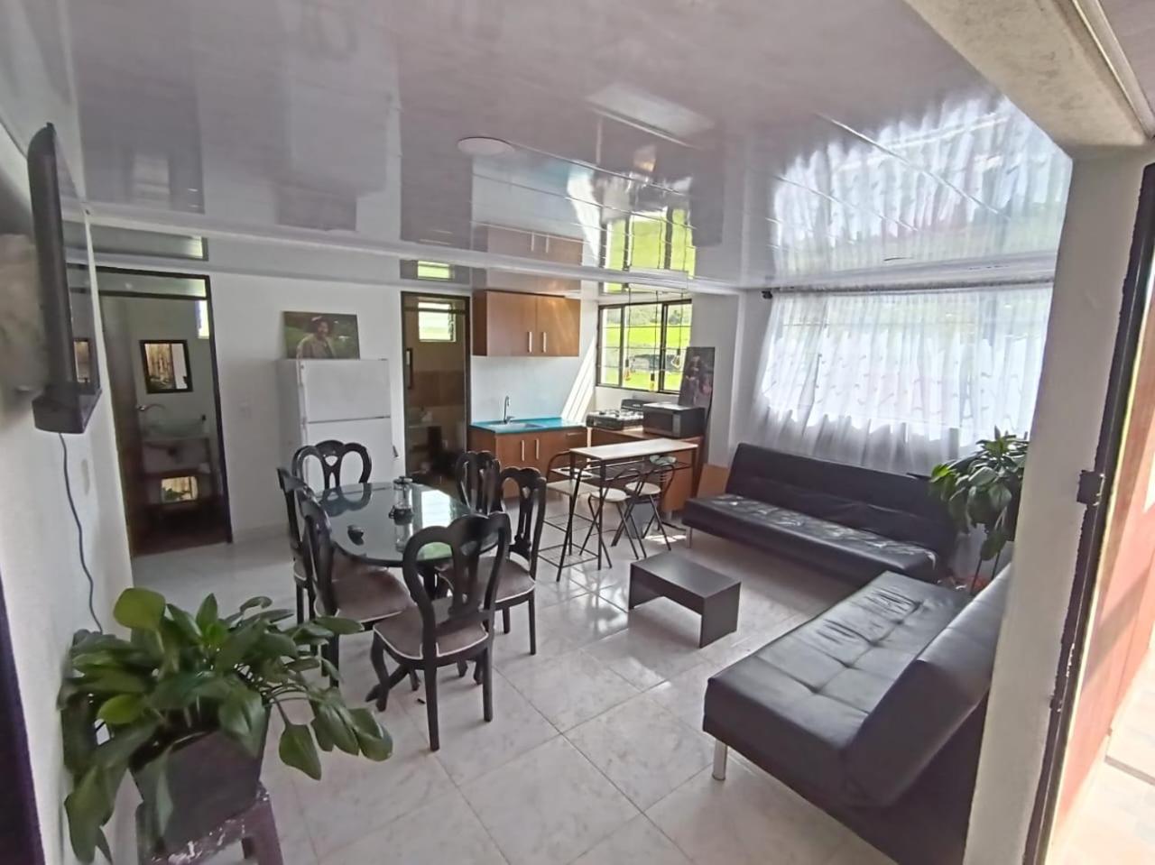 Three-Bedroom Apartment with Mountain View photo 1