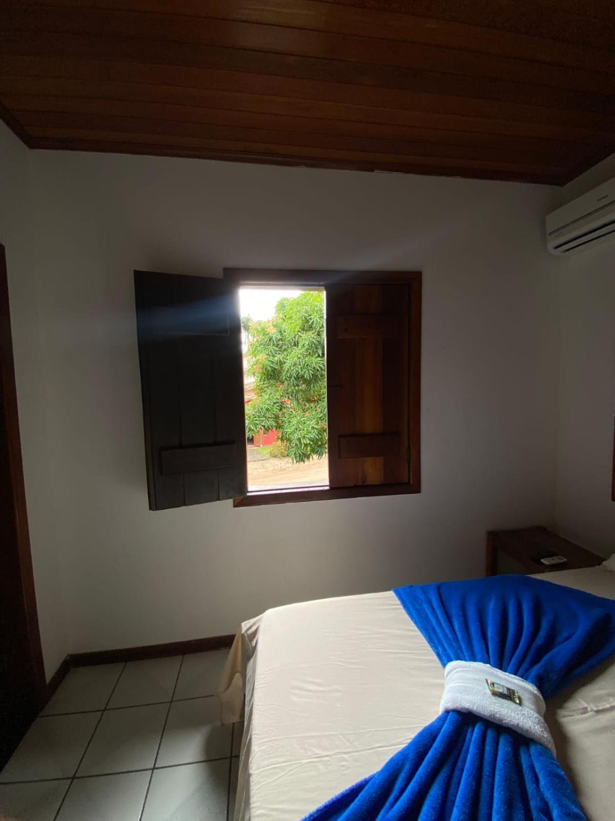 Large Double Room - Photo 2