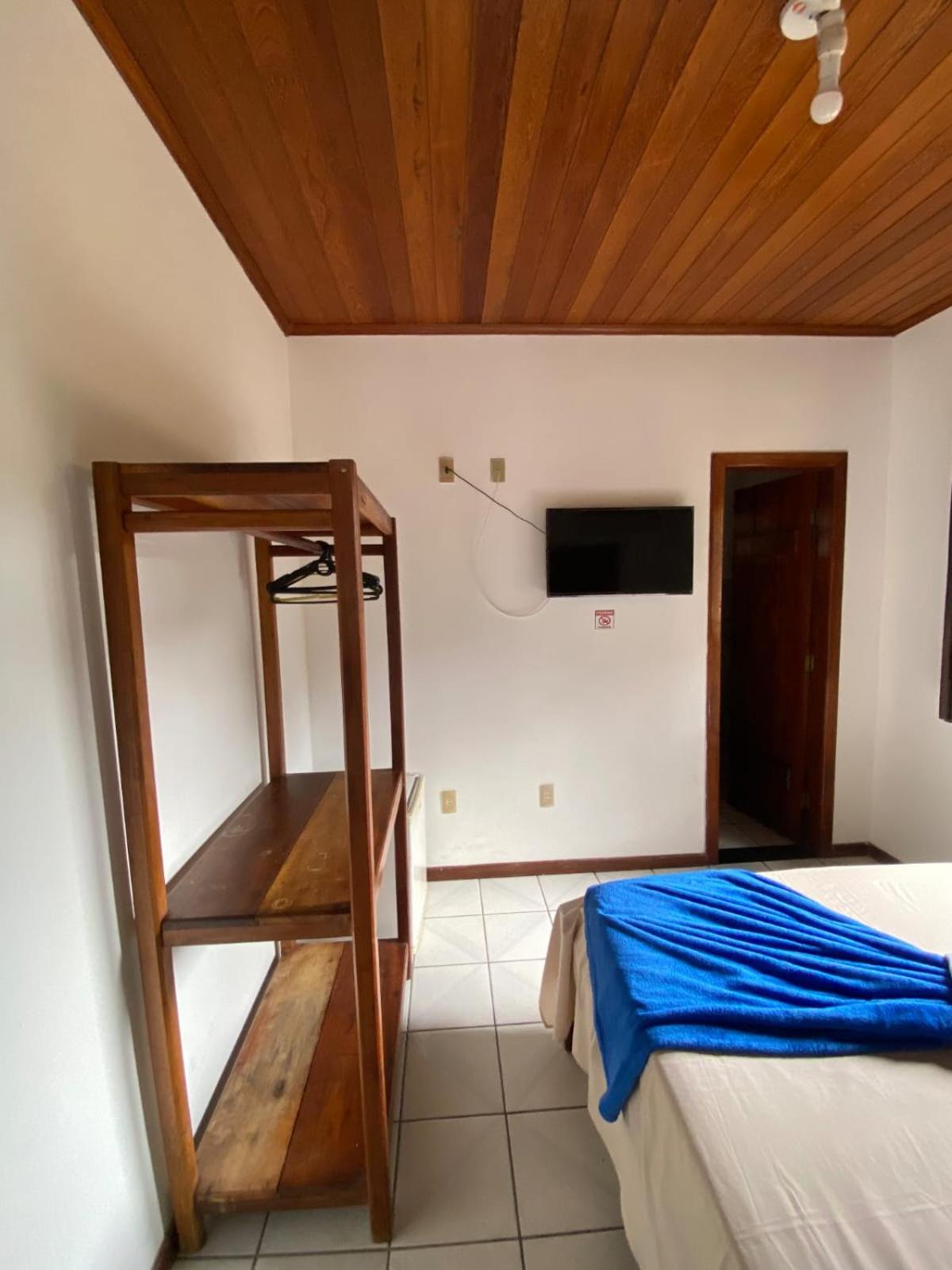 Large Double Room - Photo 4
