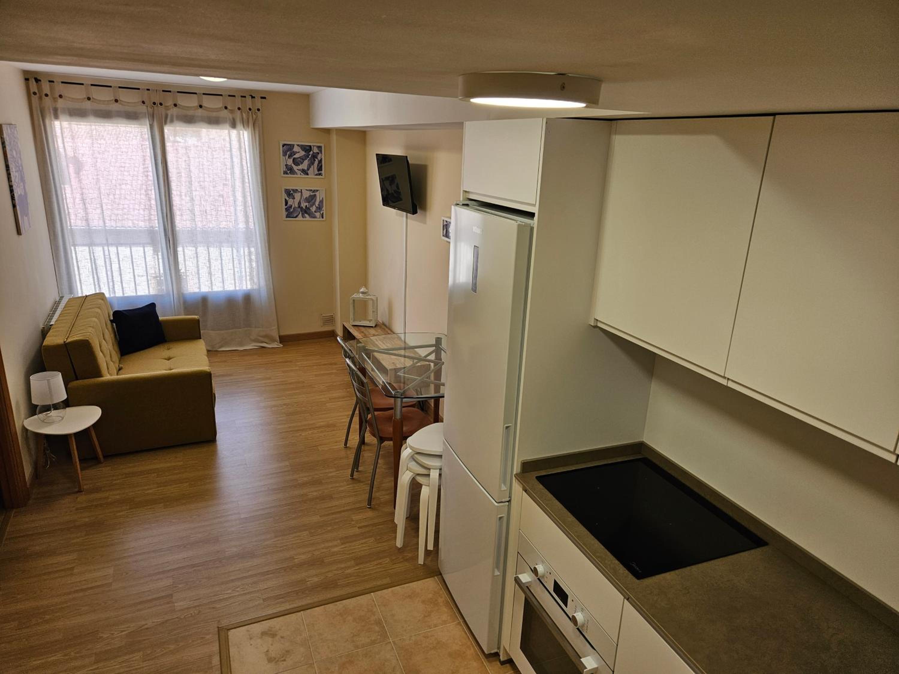 Apartment photo 3