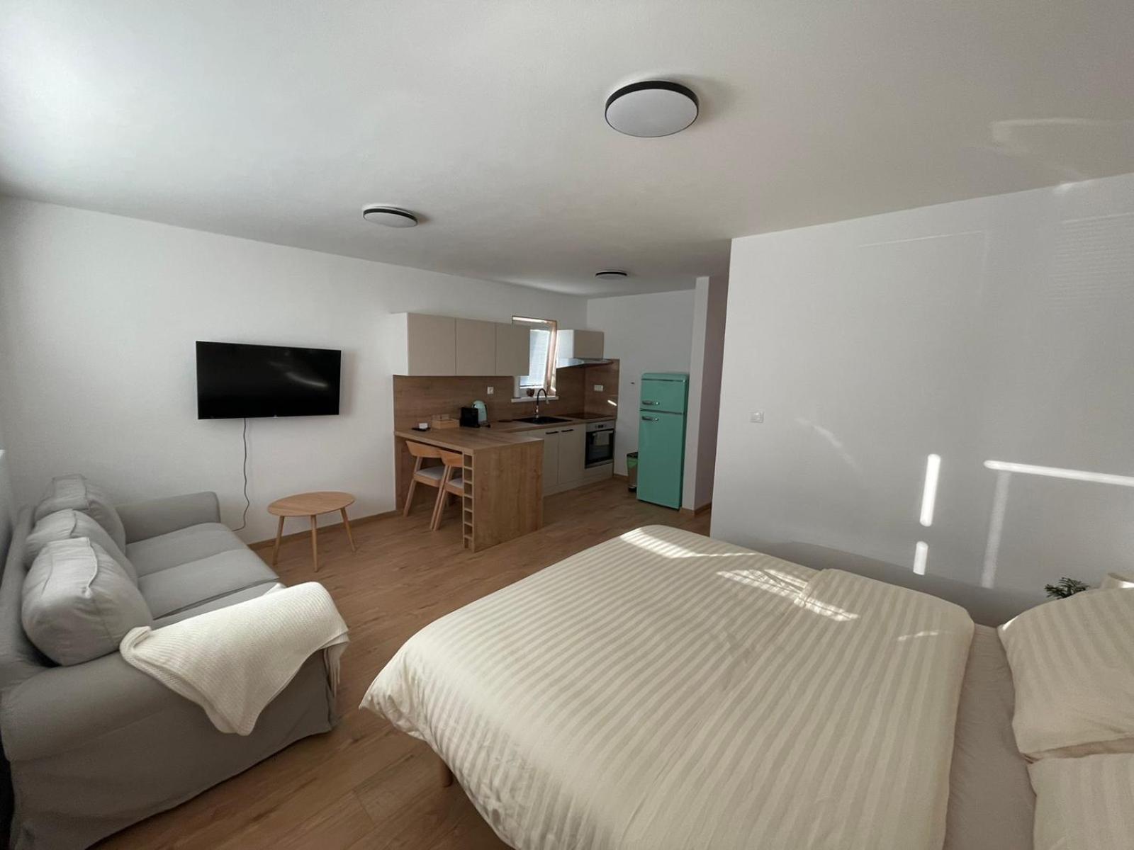 Two-Bedroom Apartment photo 2