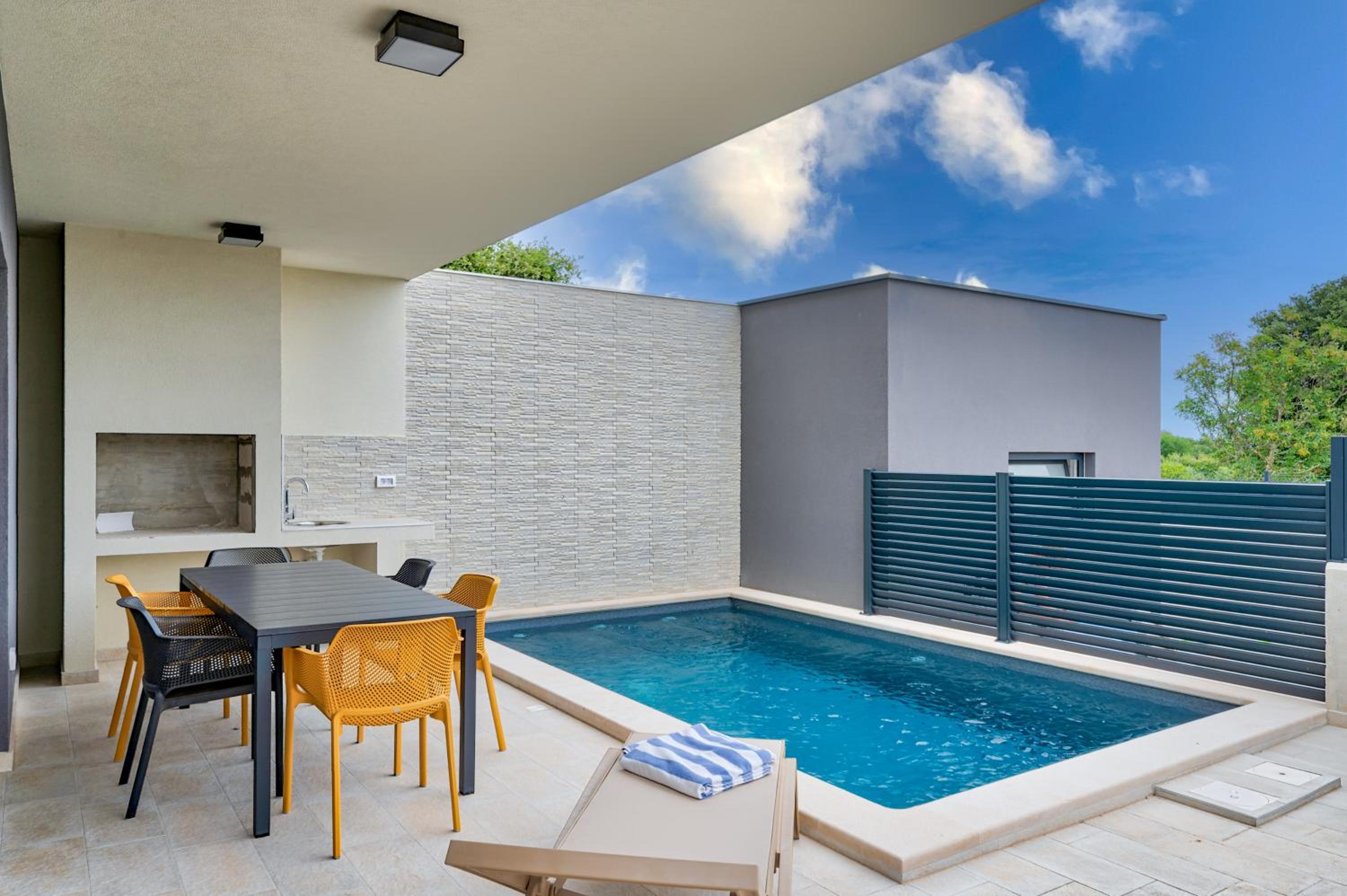 Villa with Private Pool photo 3