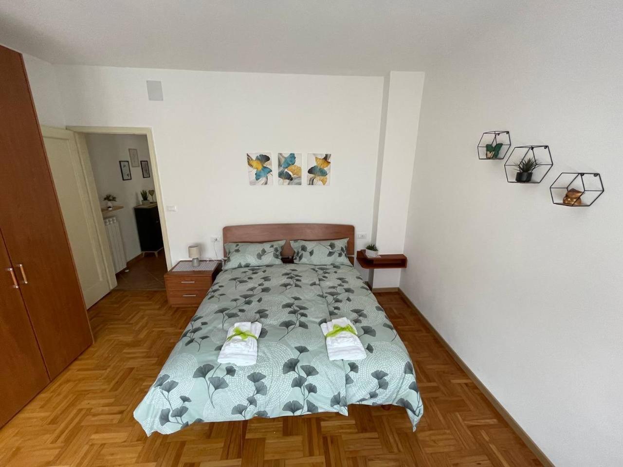 Two-Bedroom Apartment photo 1
