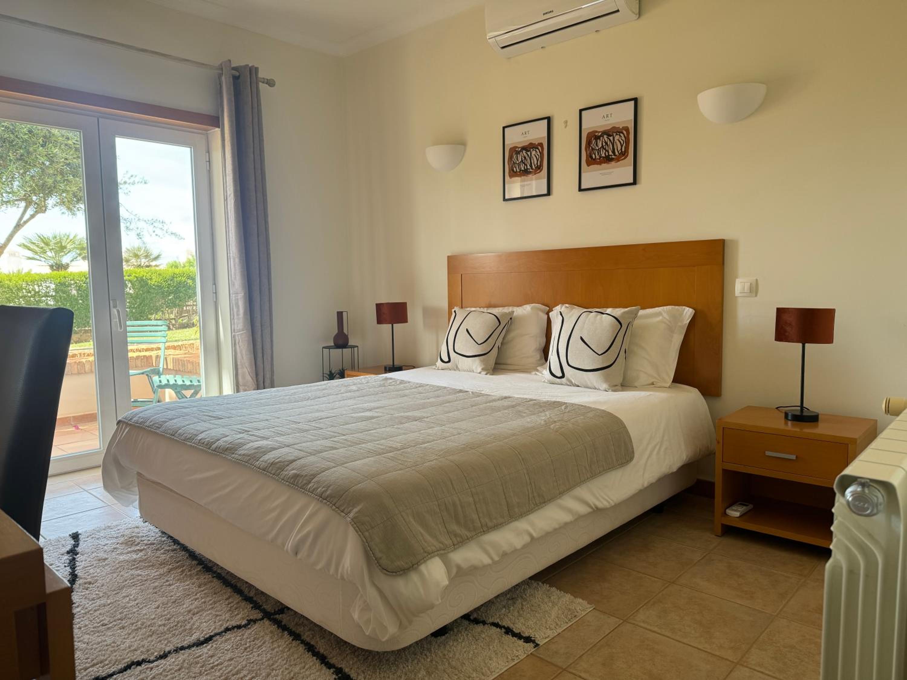 Three-Bedroom Villa photo 1