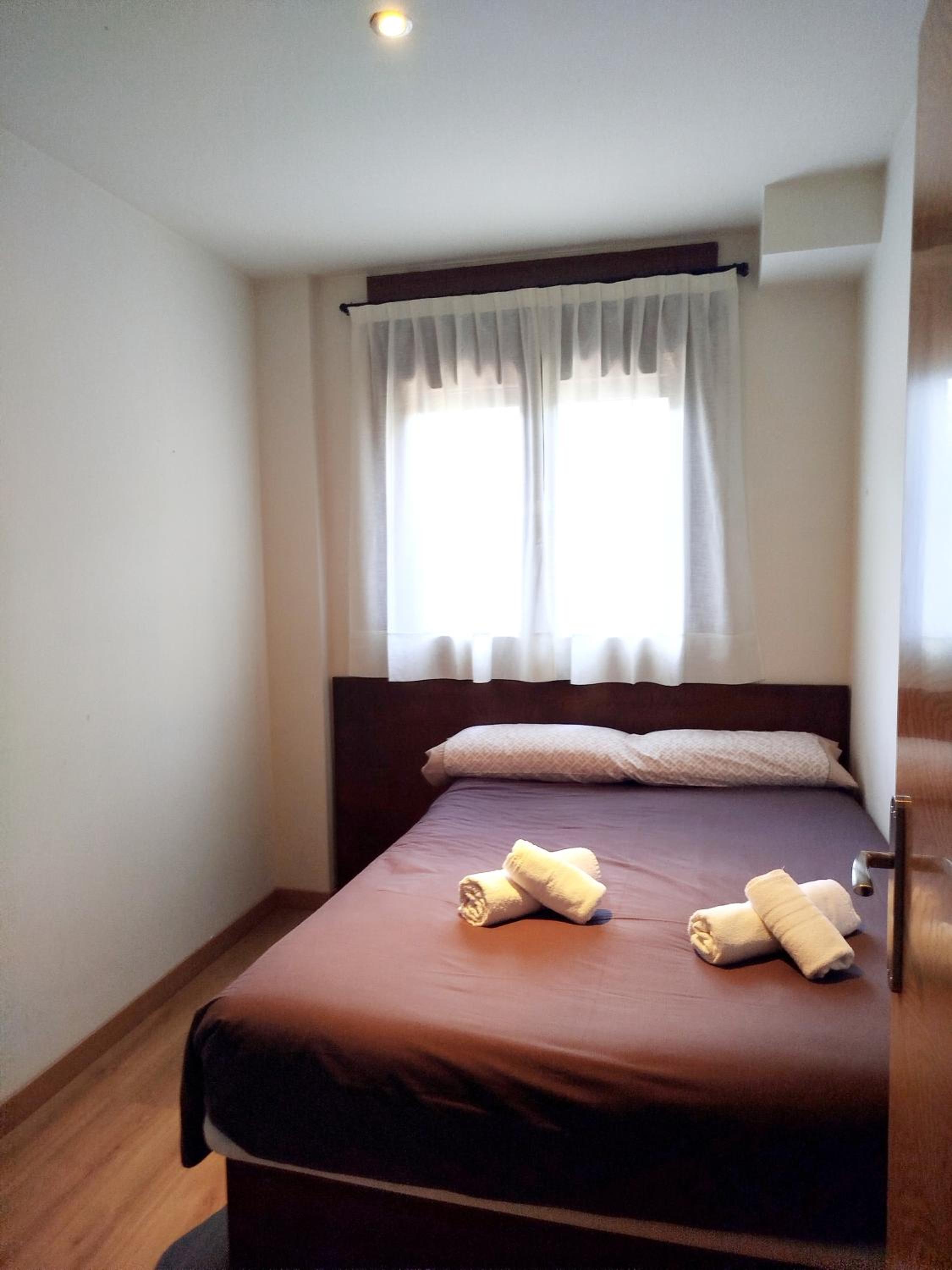 Apartamento de Dos Habitaciones con Terraza