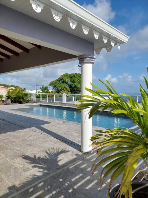 Three-Bedroom Villa photo 1