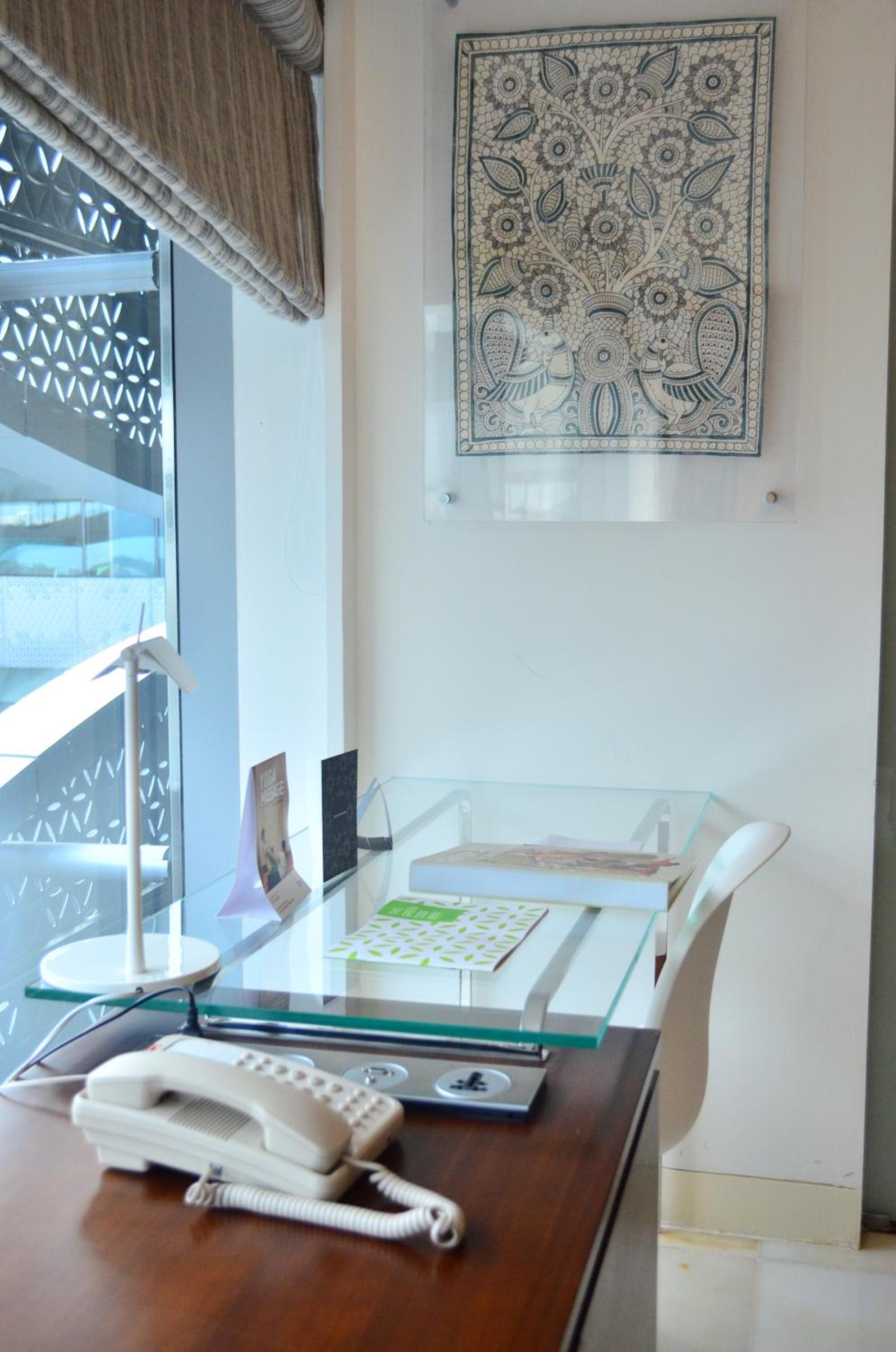 Courtyard Room (20% off on session of Spa ,15% Off on Laundry service ,Complimentary Welcome Drink on arrival) Courtyard Room (20% off on session of Spa ,15% Off on Laundry service ,Complimentary Welcome Drink on arrival)