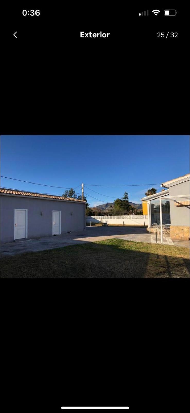 Three-Bedroom House photo 2