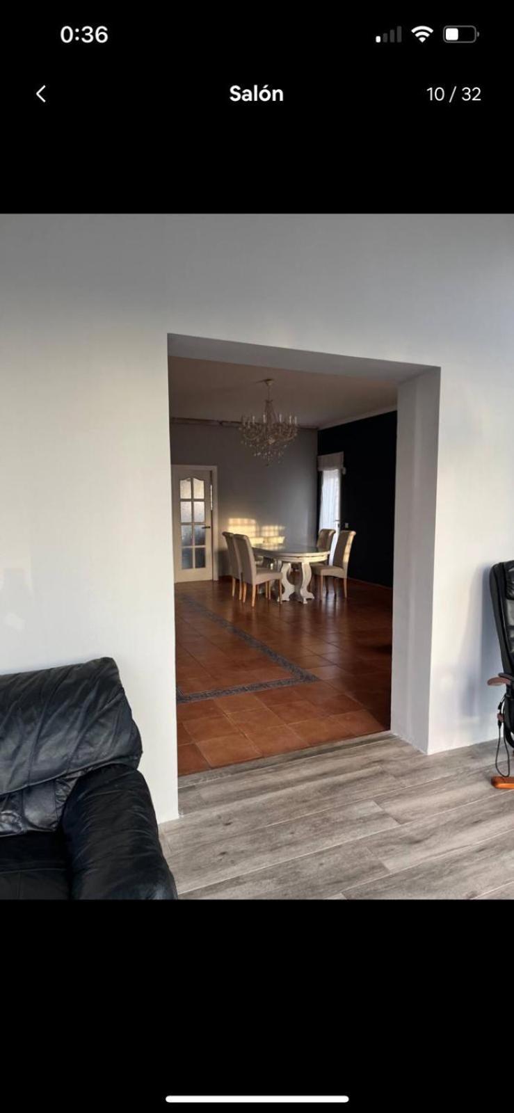 Three-Bedroom House photo 3