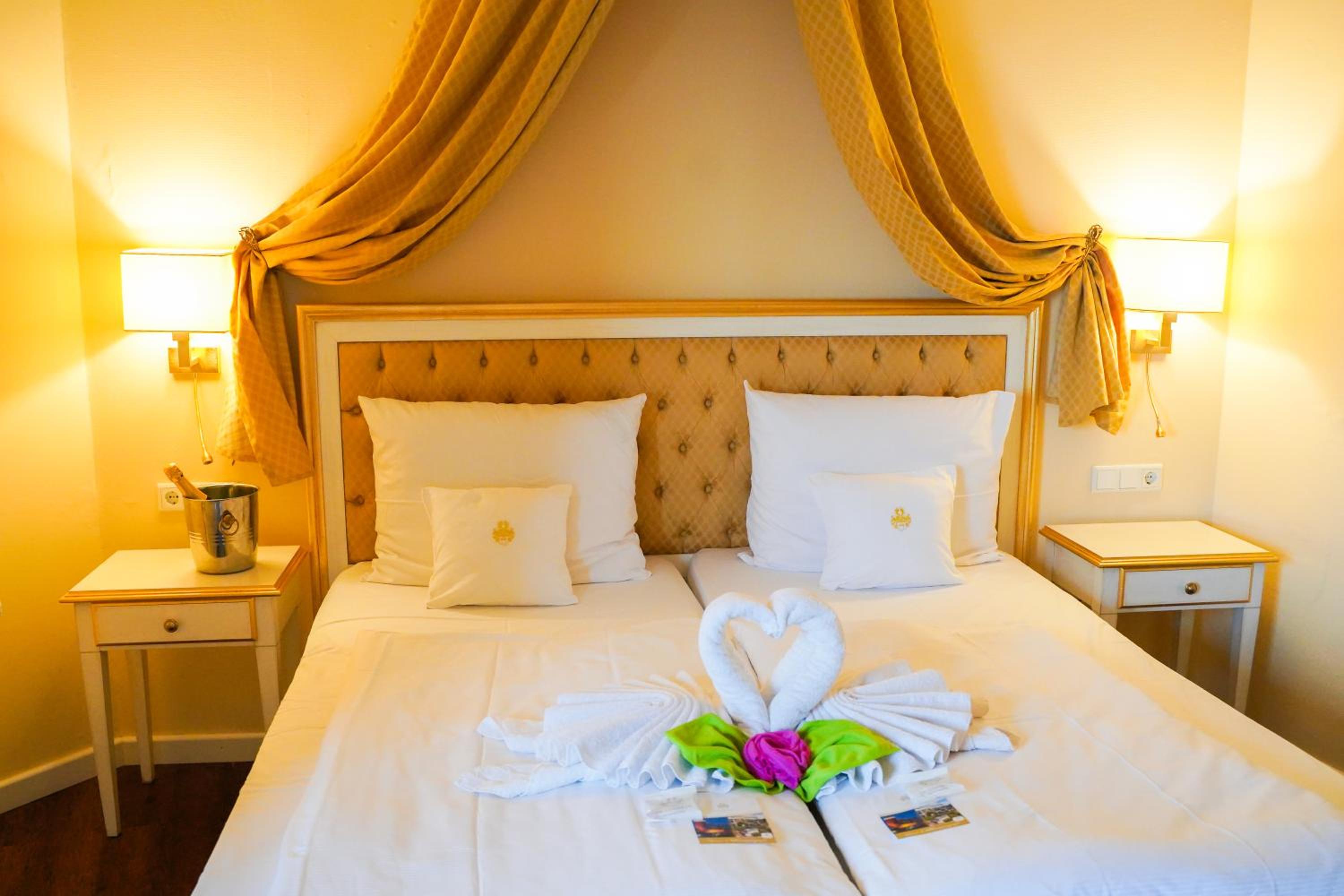 Double Room - Photo 4