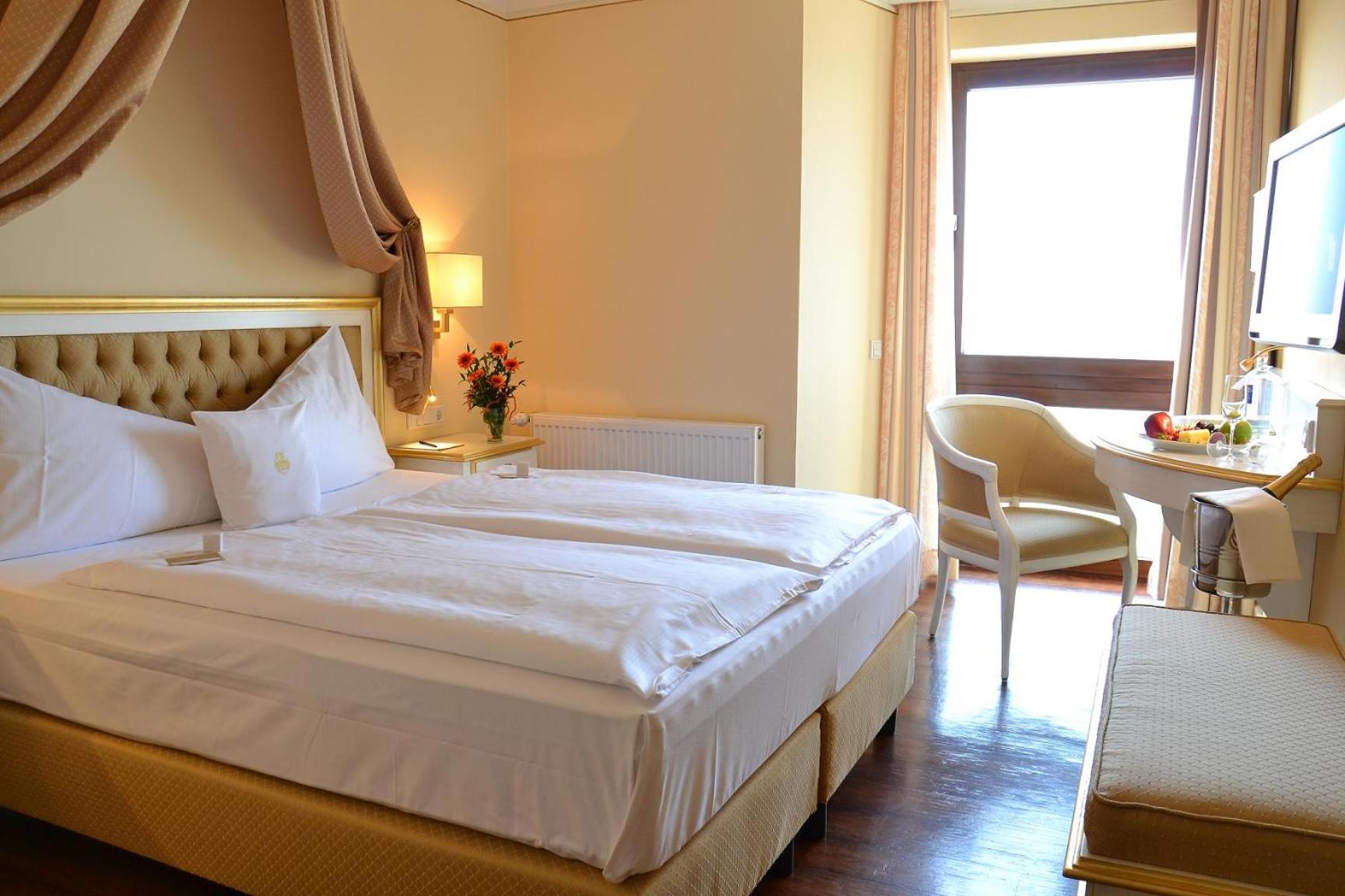 Small Double Room - Photo 2