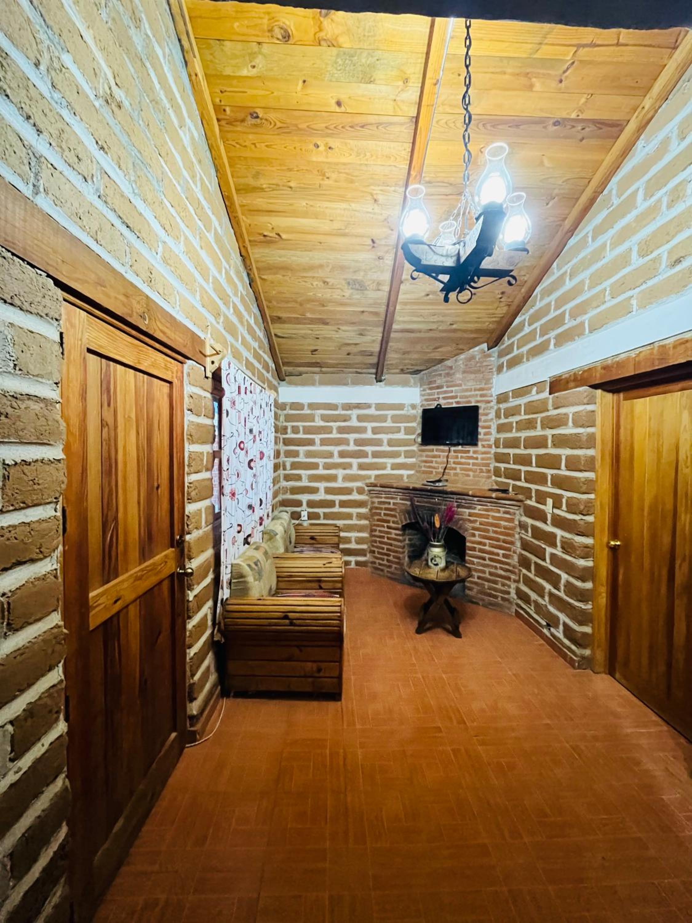 Twin Room - Photo 1