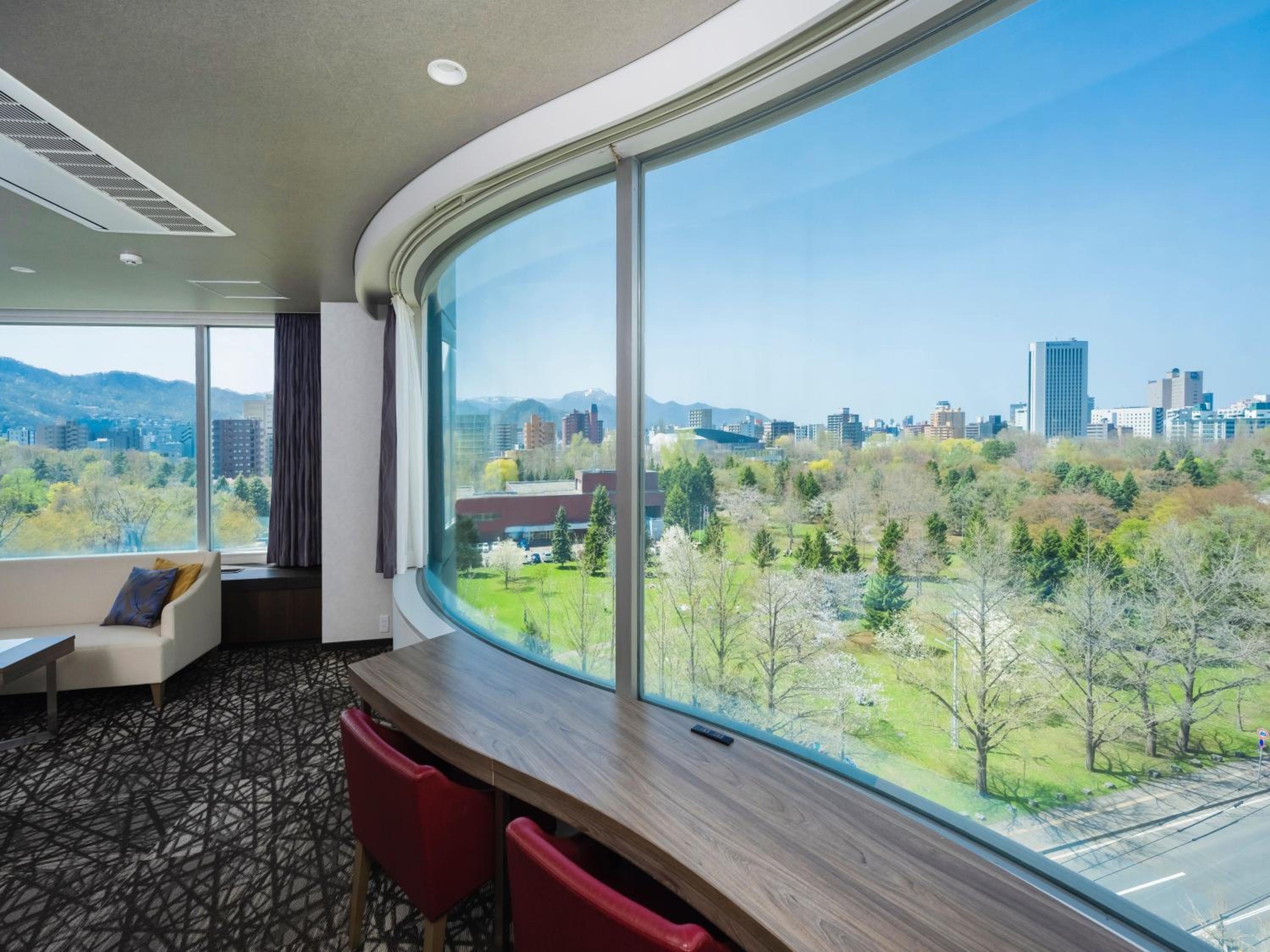 Grand Deluxe Room - Park View - Non-Smoking photo 2
