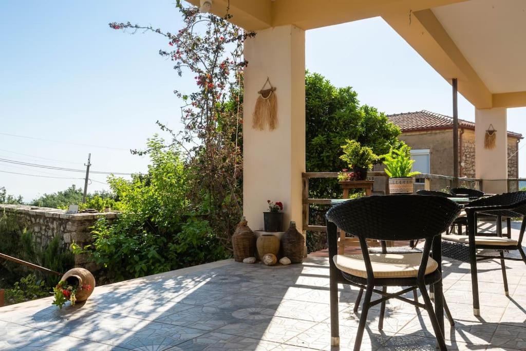 Triple Room with Garden View photo 2