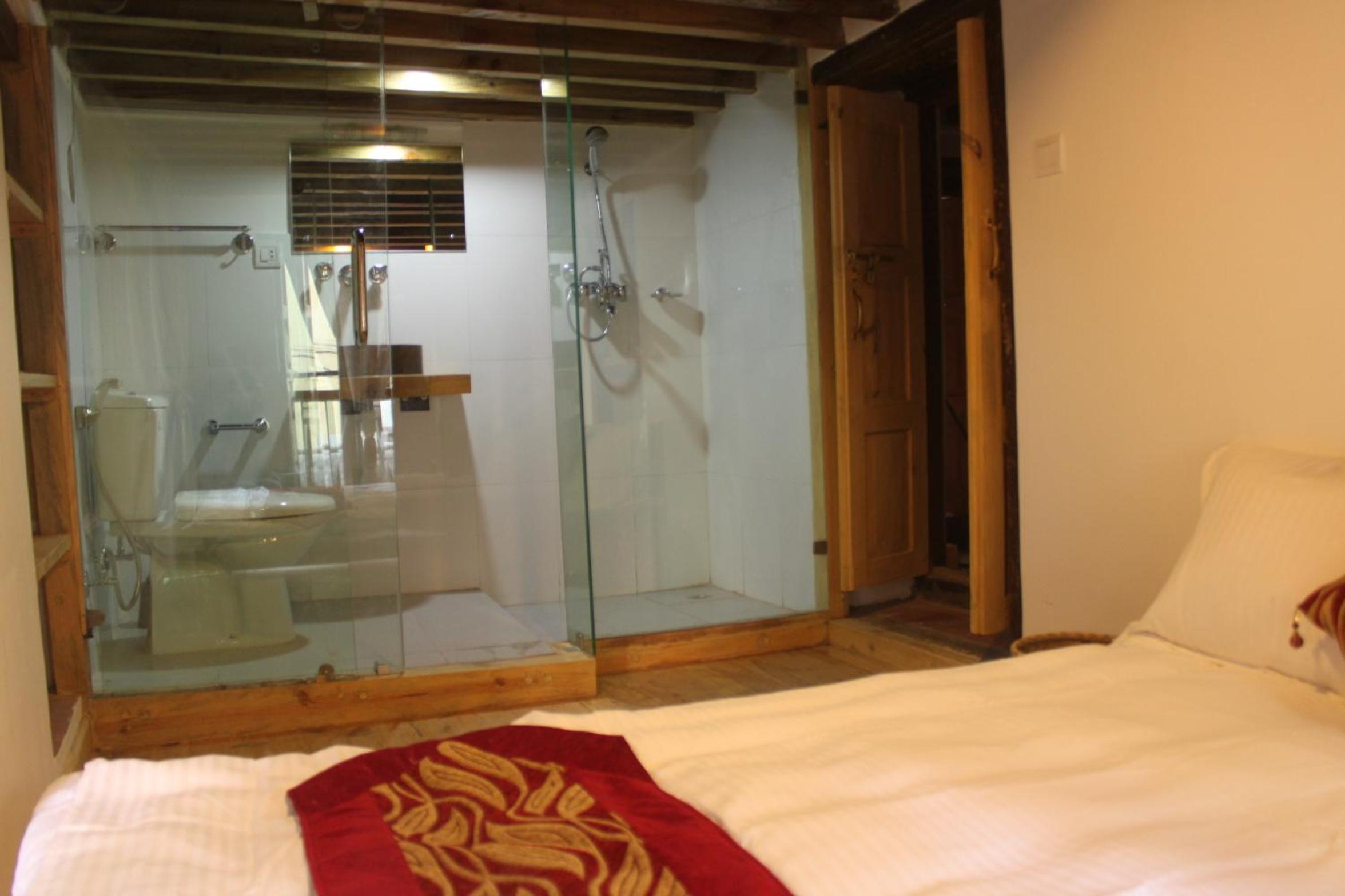 Single Room photo 2