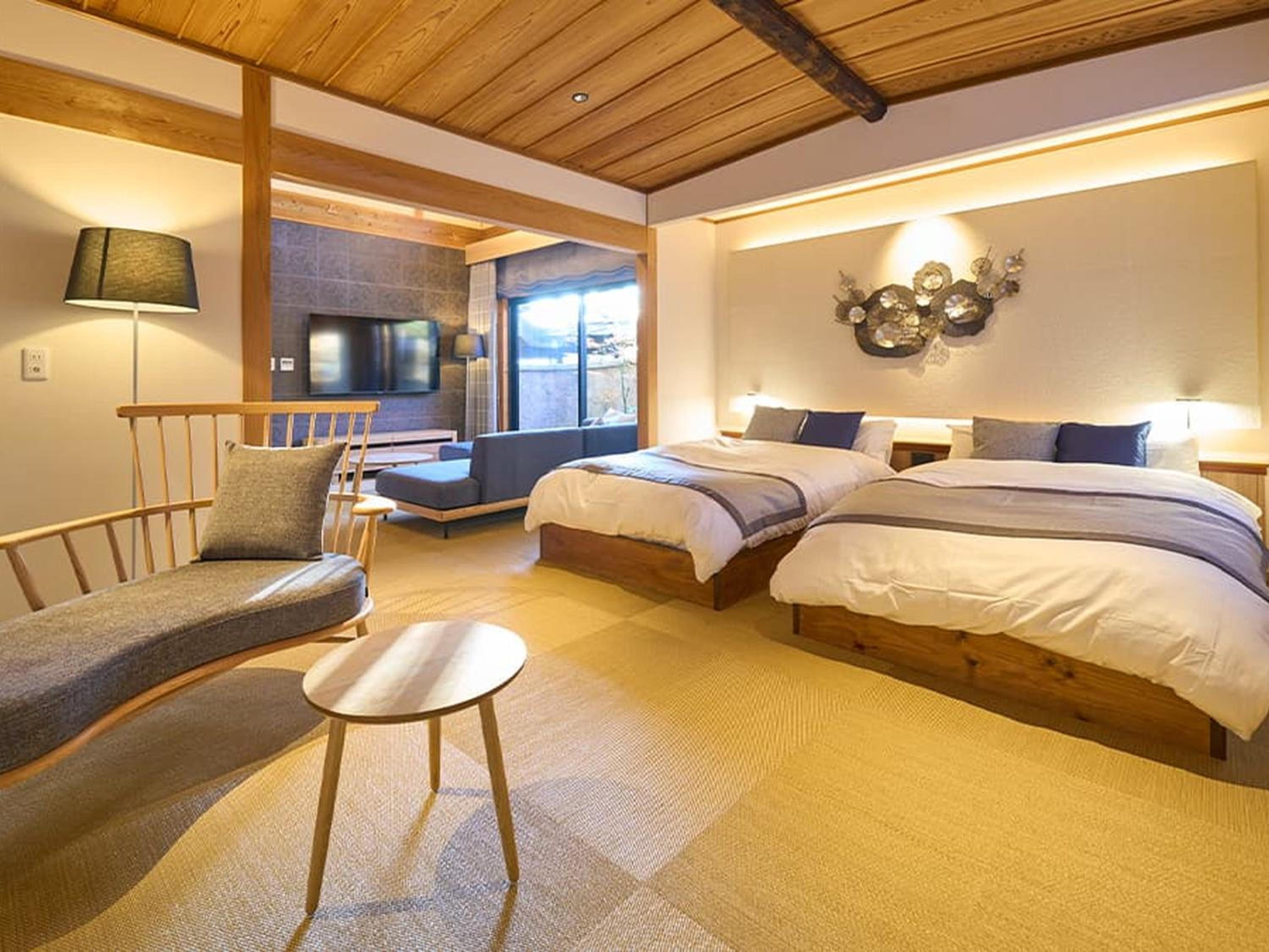 Luxury Twin Room with Open-Air Bath photo 1