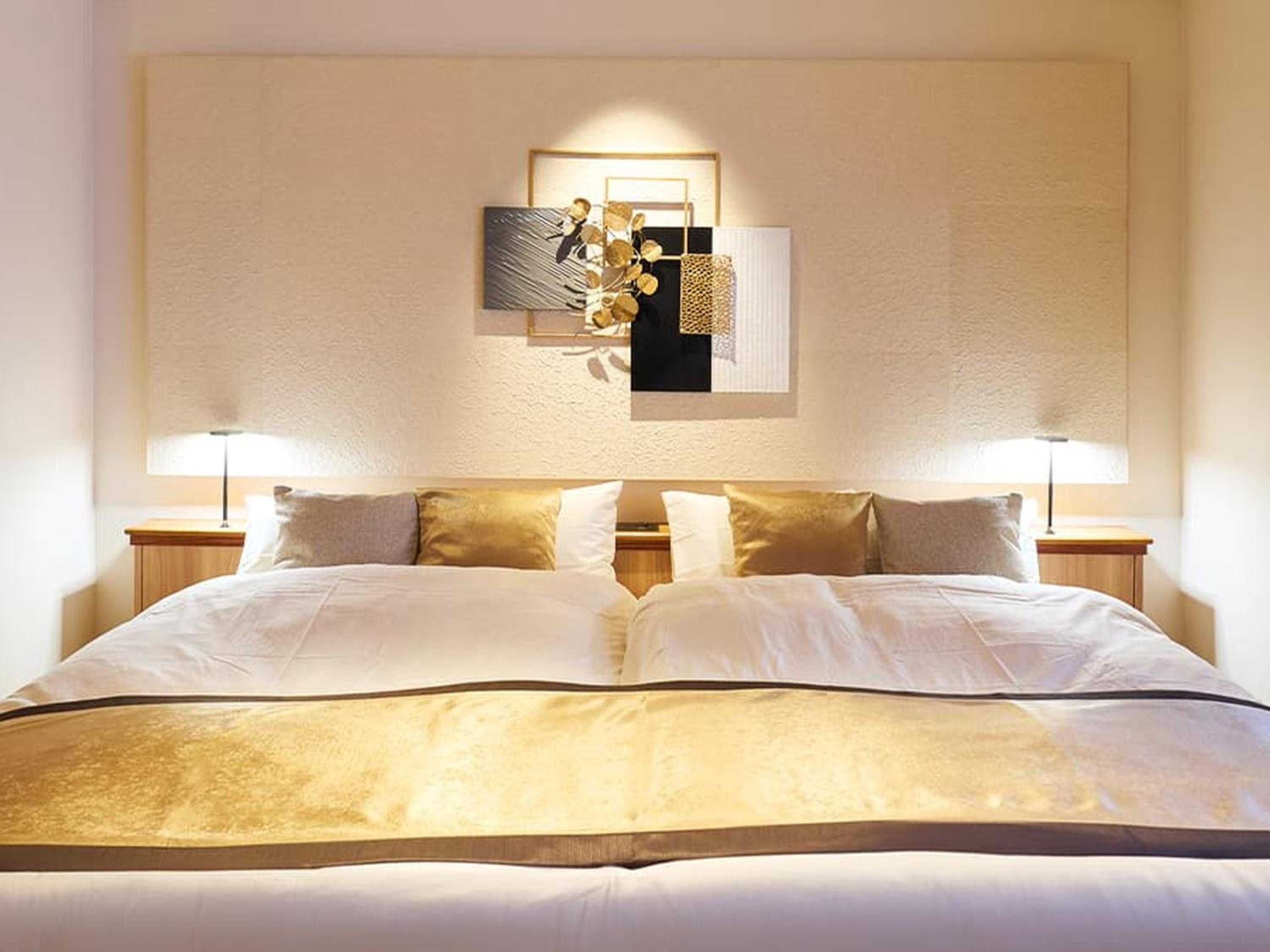 Luxury Hollywood Twin Room with Open-Air Bath photo 2