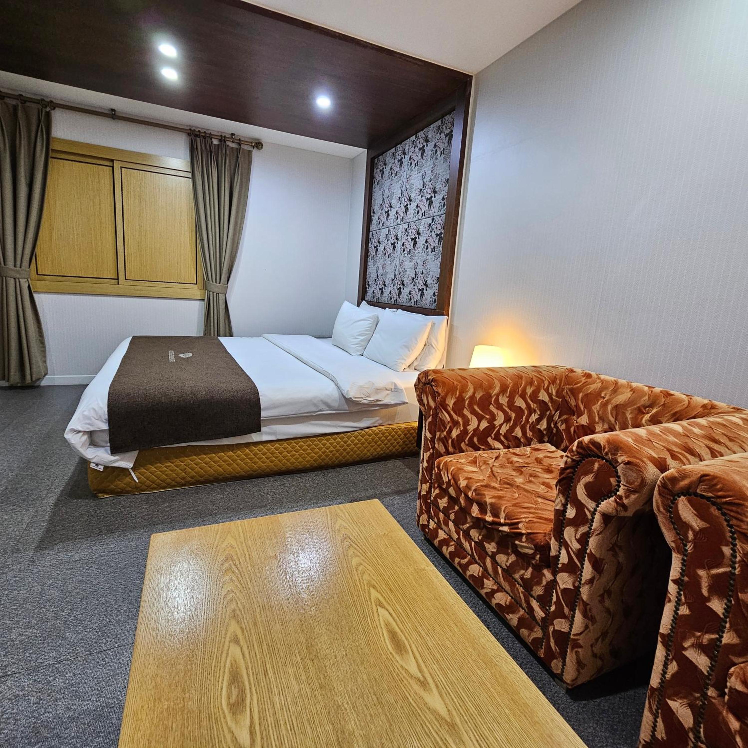 Deluxe Double Room photo 2