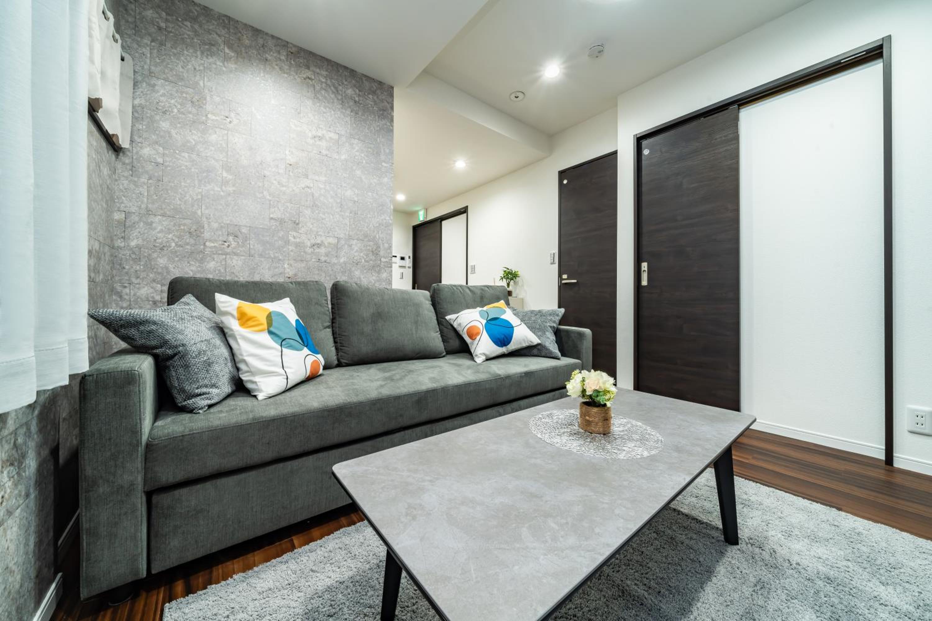 One-Bedroom House photo 1