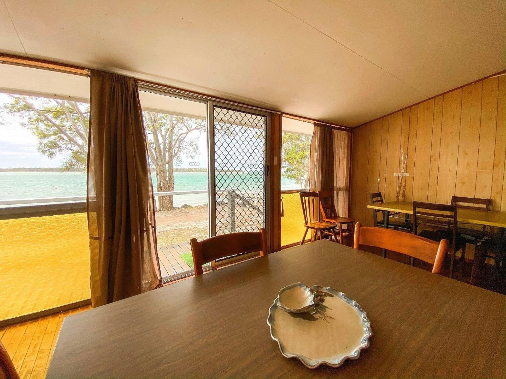 Three-Bedroom House photo 3