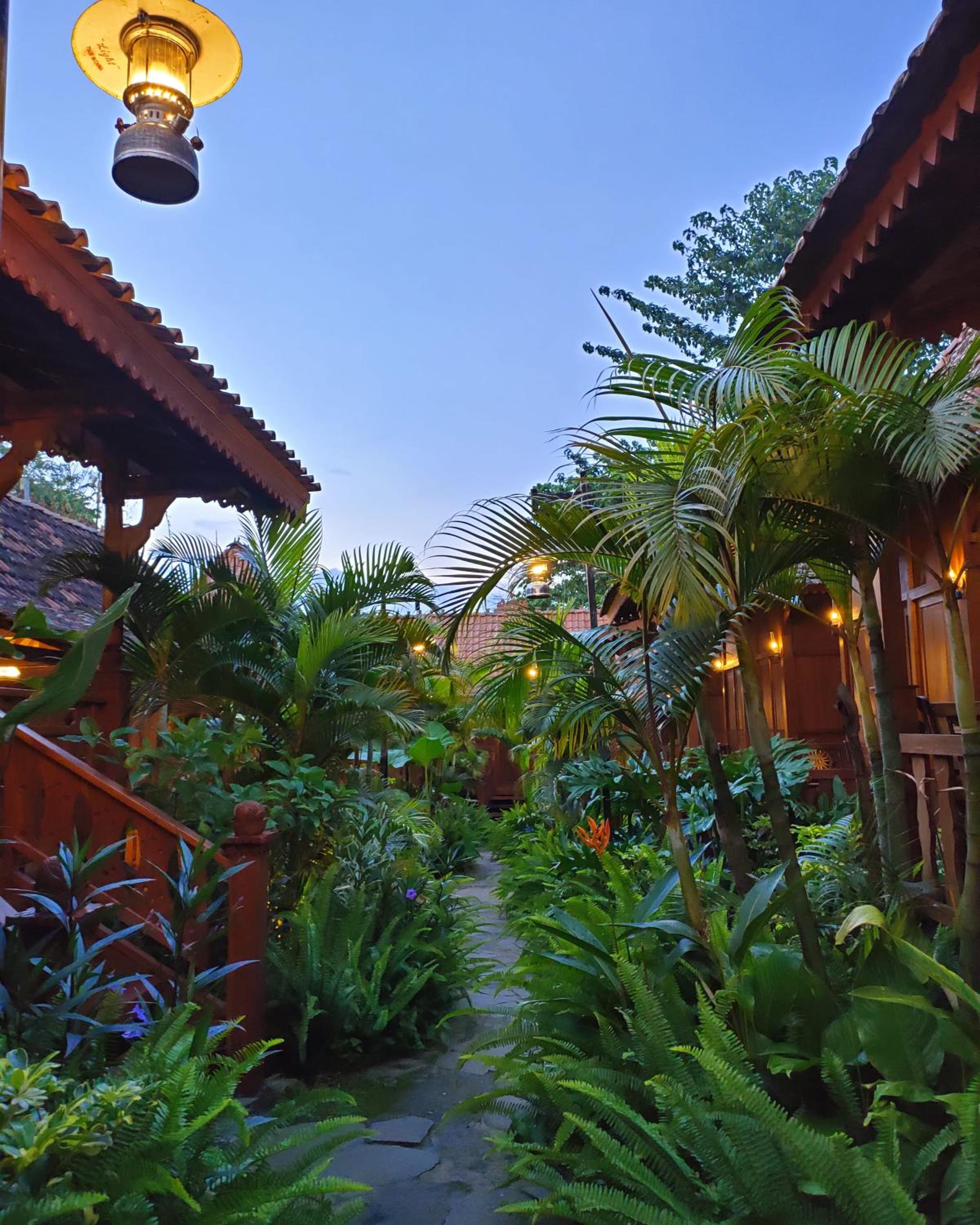 Villa with Garden View - Photo 2