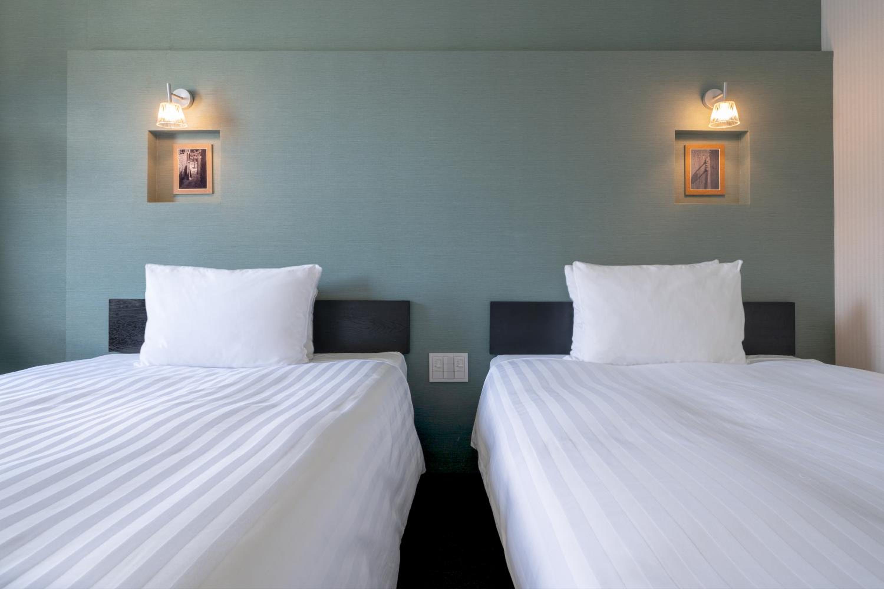 Standard Twin Room - Smoking - Photo 17