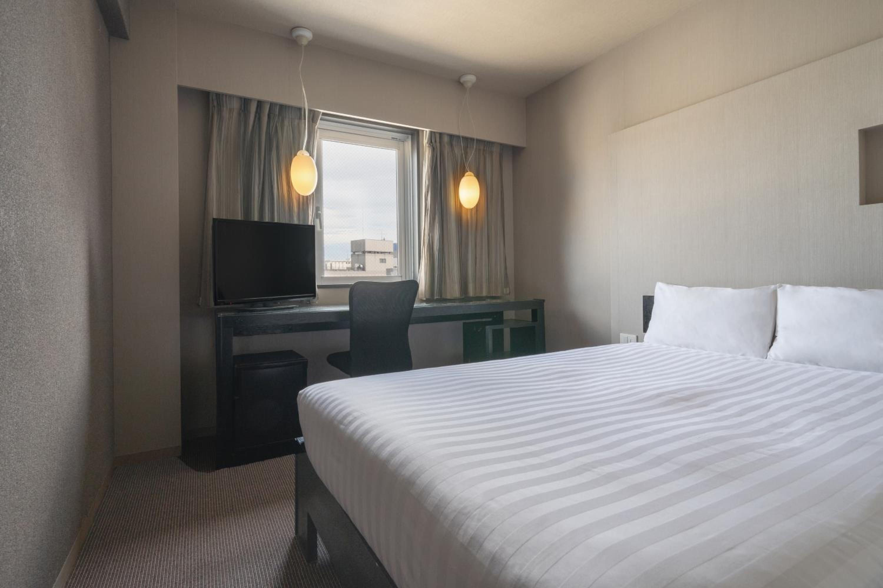 Standard Double Room - Non-Smoking	 - Photo 12