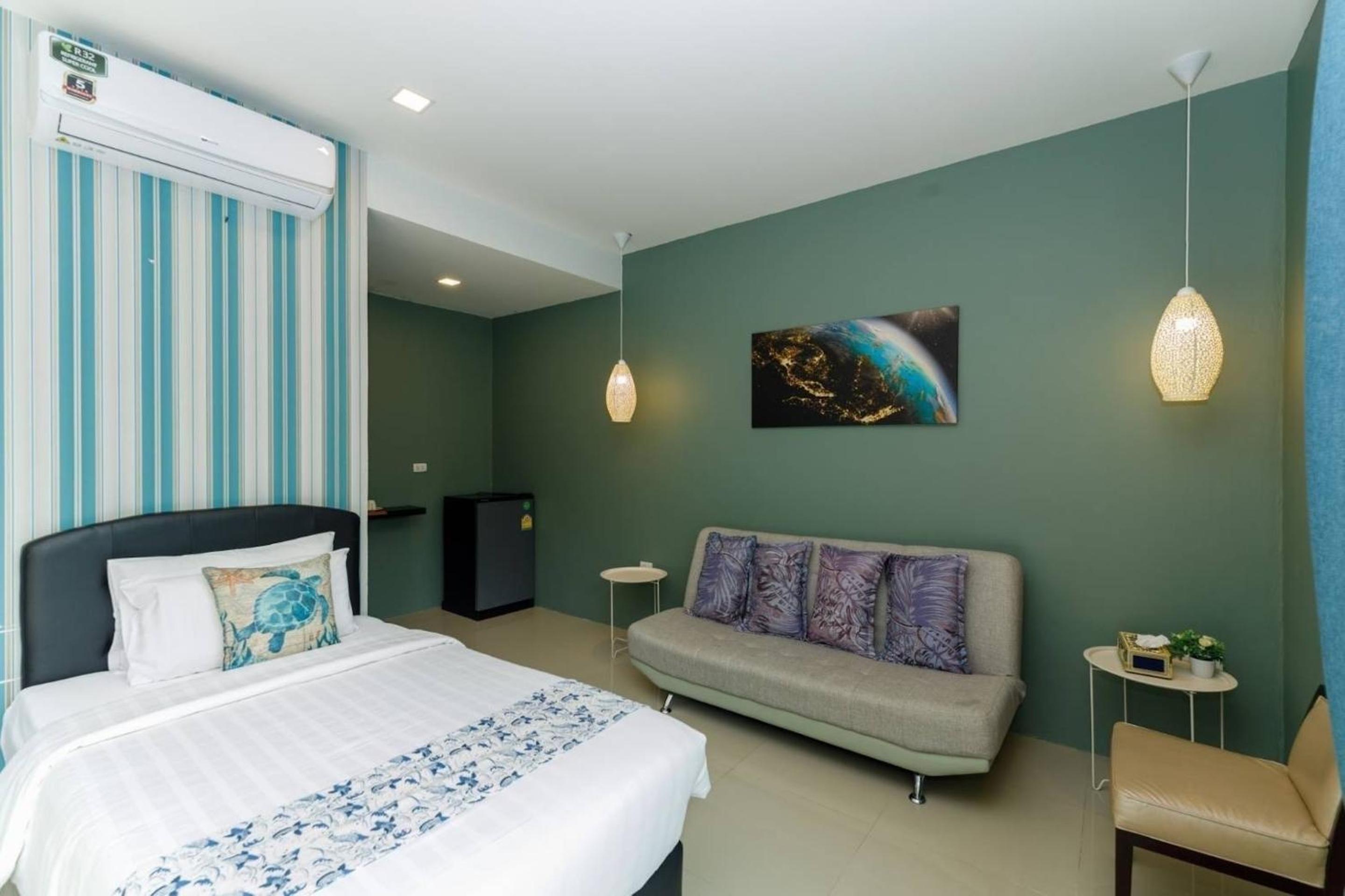 Four-Bedroom Villa photo 1