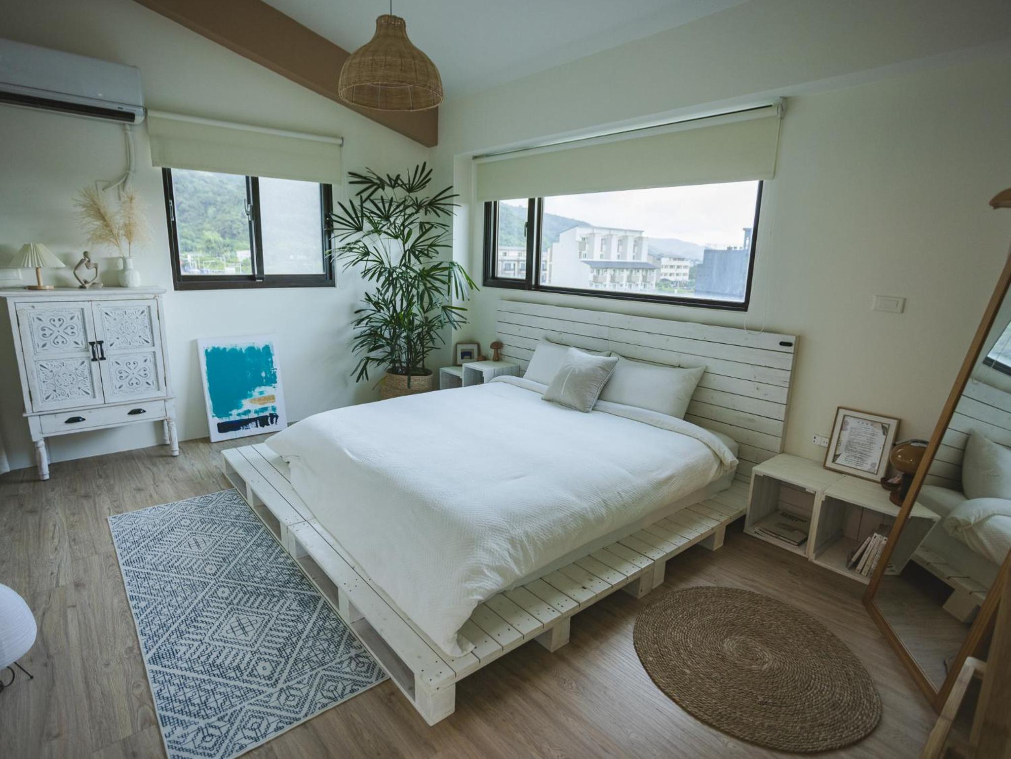 Deluxe Double Room with Balcony and Sea View