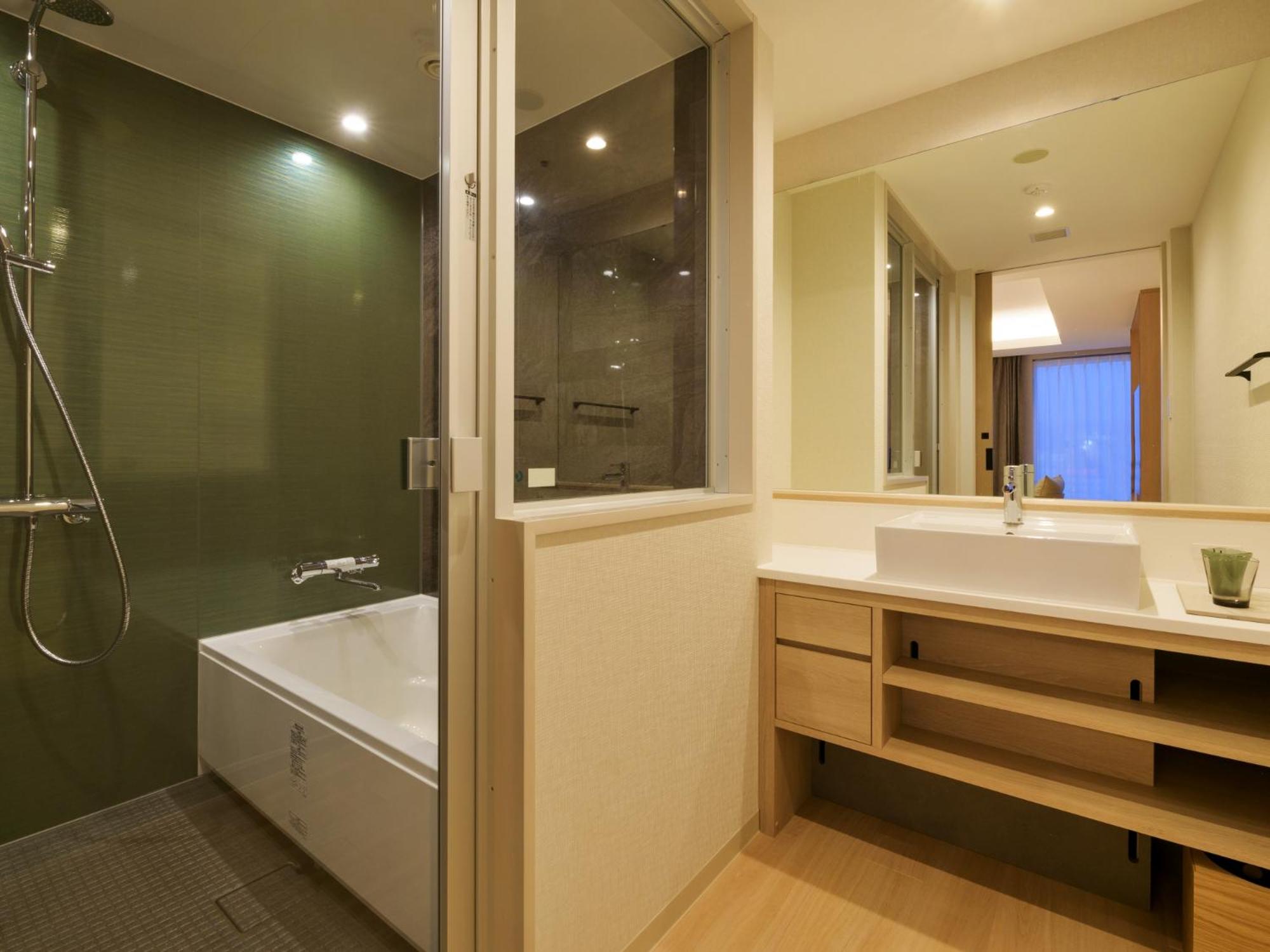 Deluxe King – Zen King Room photo 3