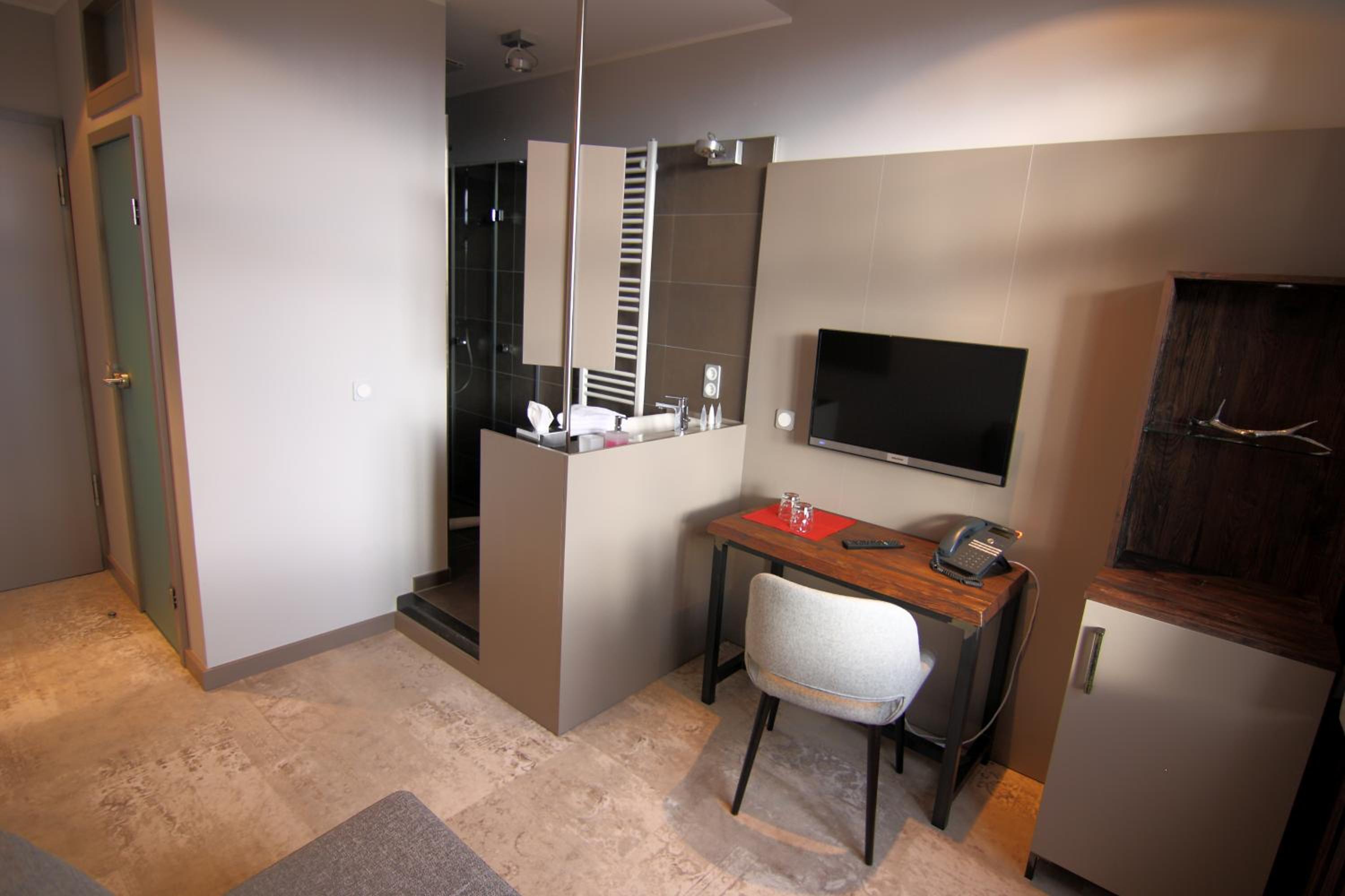 Double Room - Photo 6