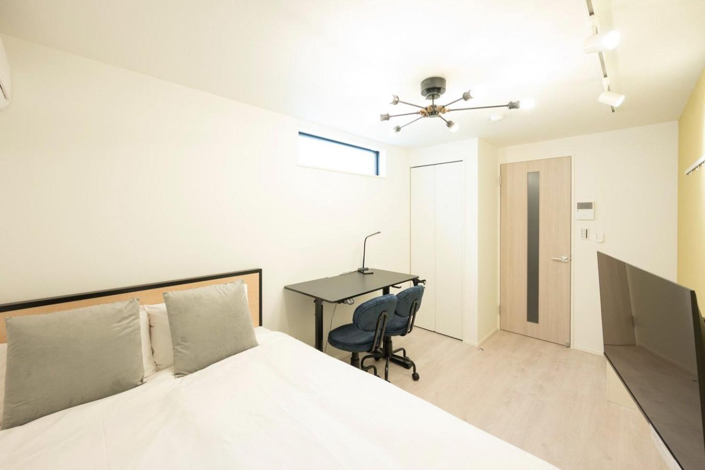 One-Bedroom Apartment photo 3