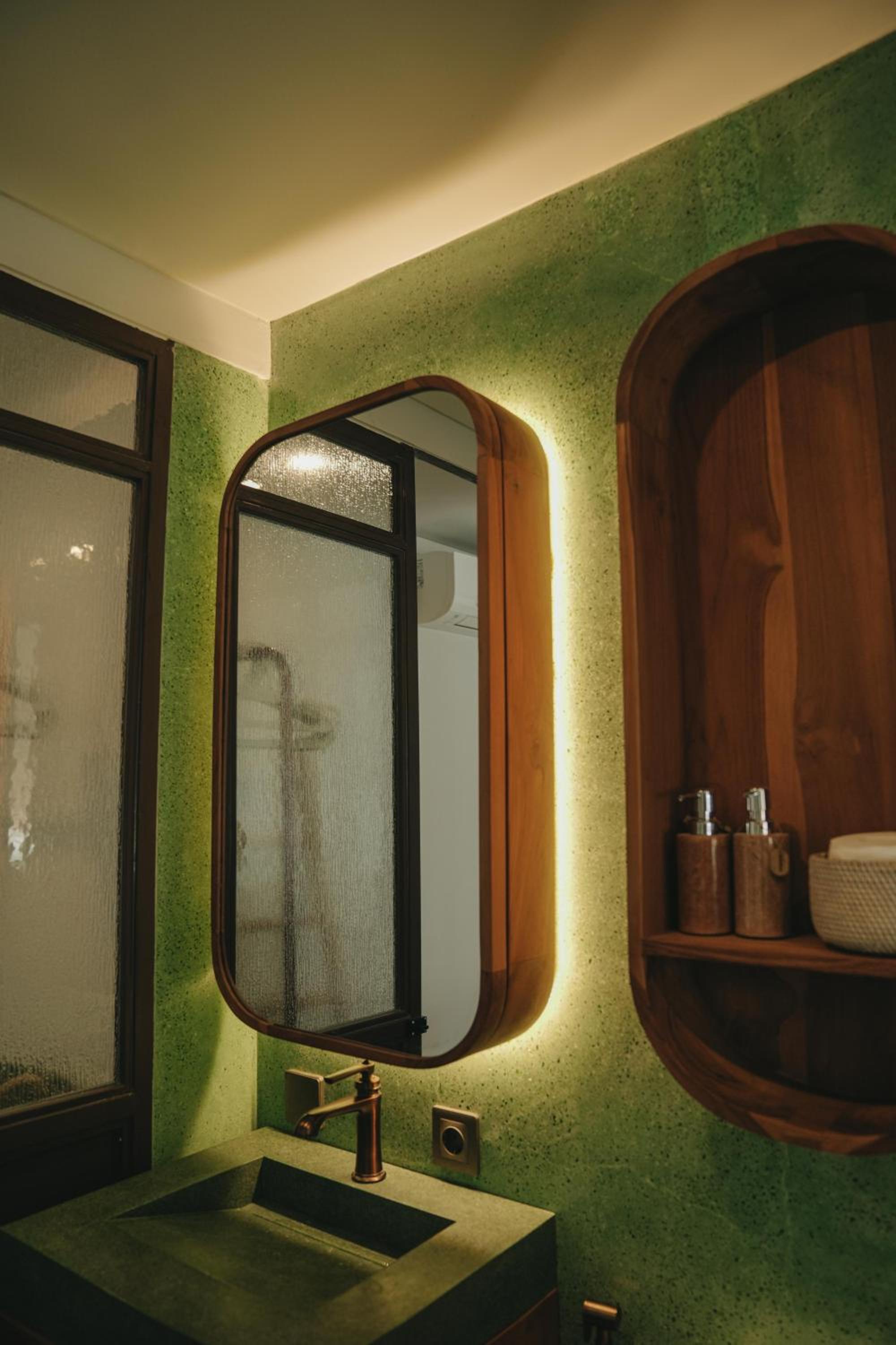 Villa photo 2