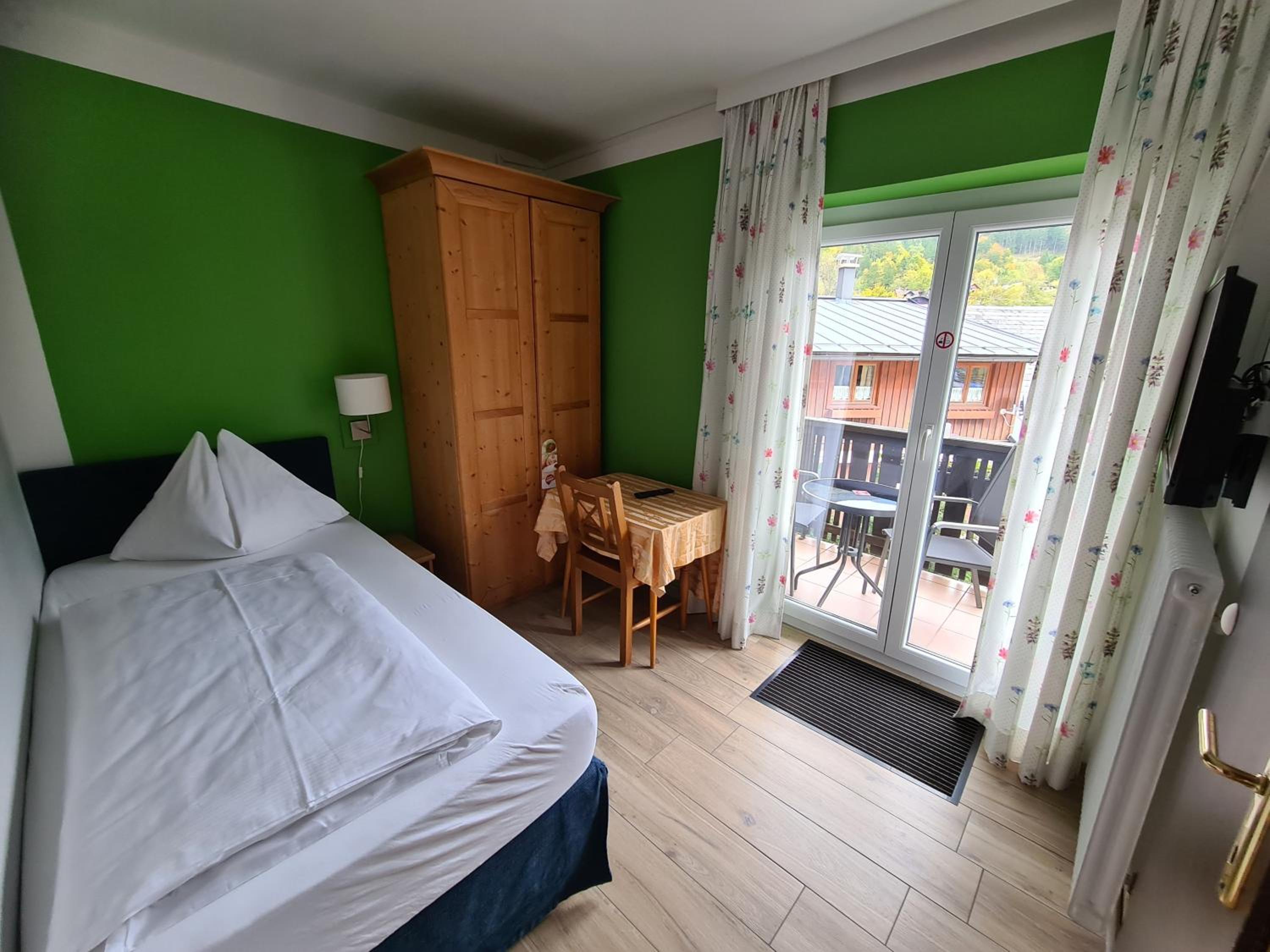 Single Room with Mountain View photo 3