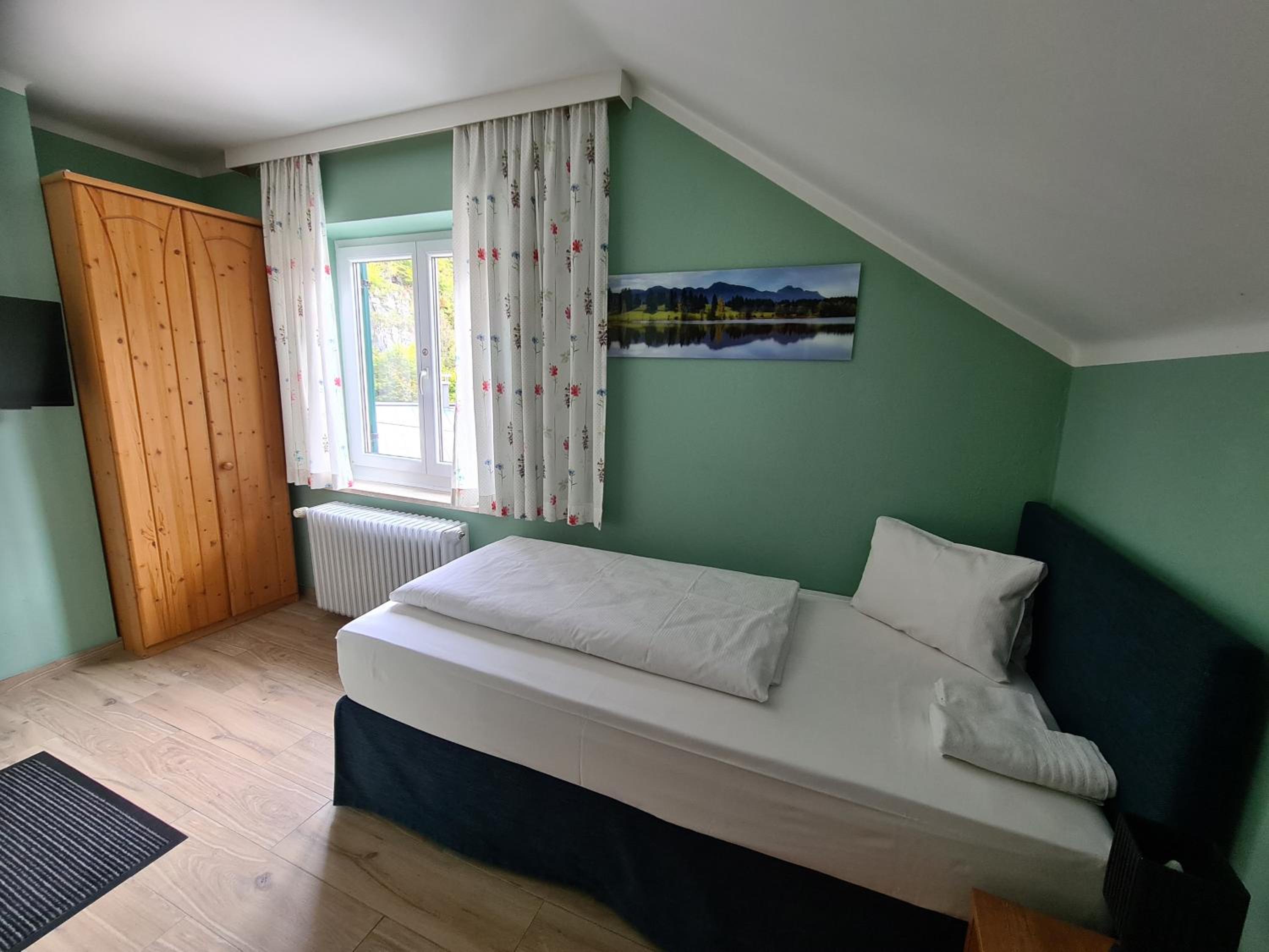 Single Room with Mountain View photo 1