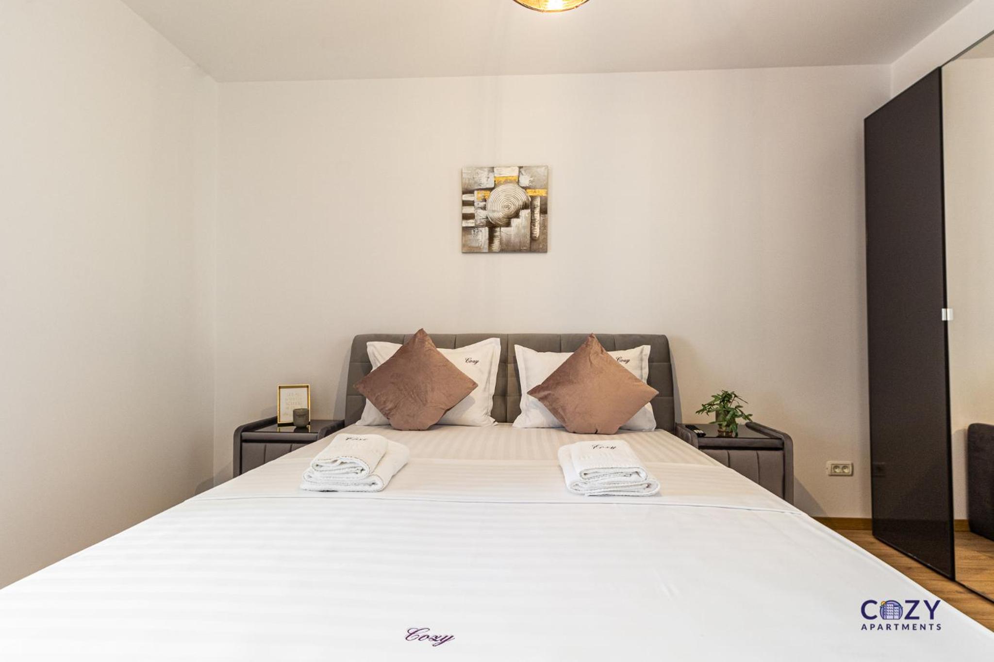 Suite with Mountain View