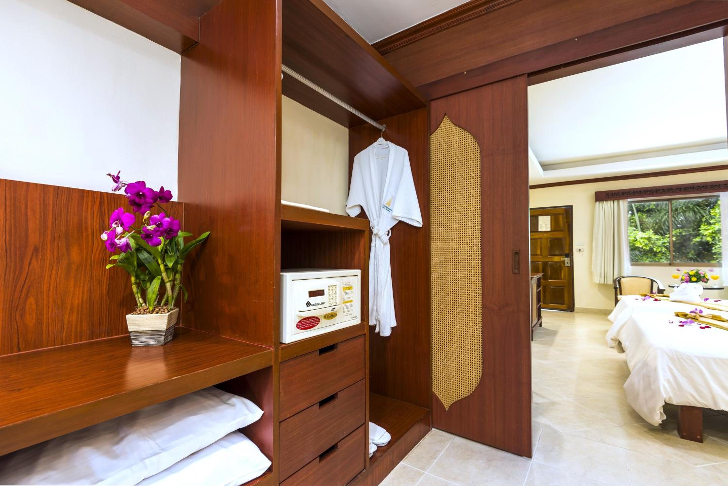 Superior Room - Photo 5
