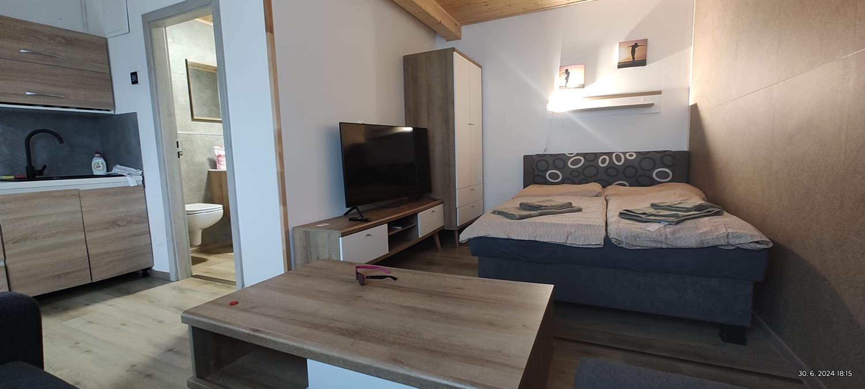 One-Bedroom Bungalow photo 1