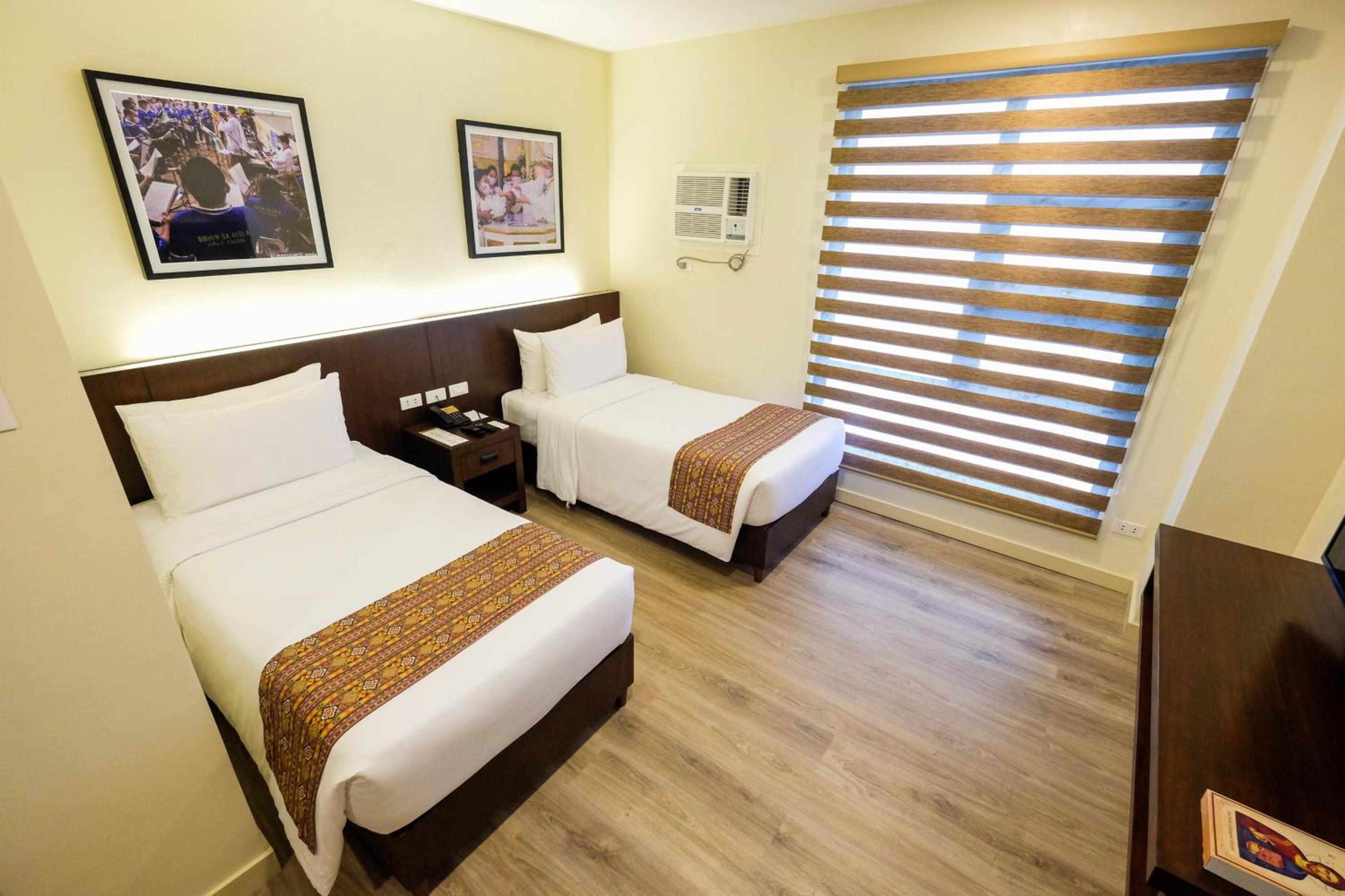 Deluxe Twin Room - Photo 2