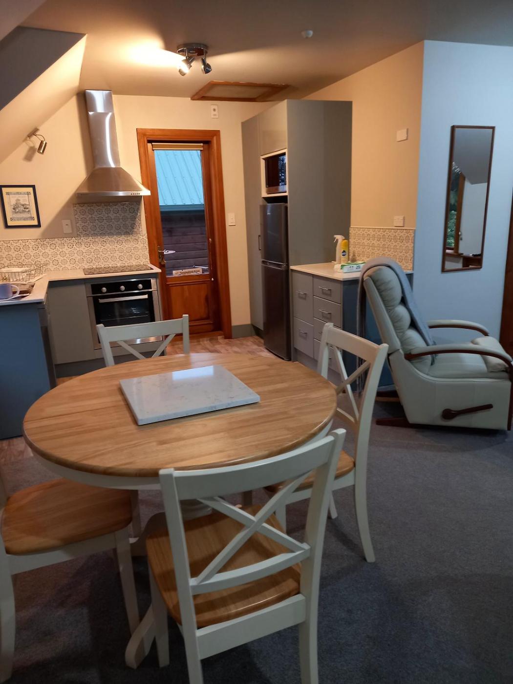 Apartment photo 2