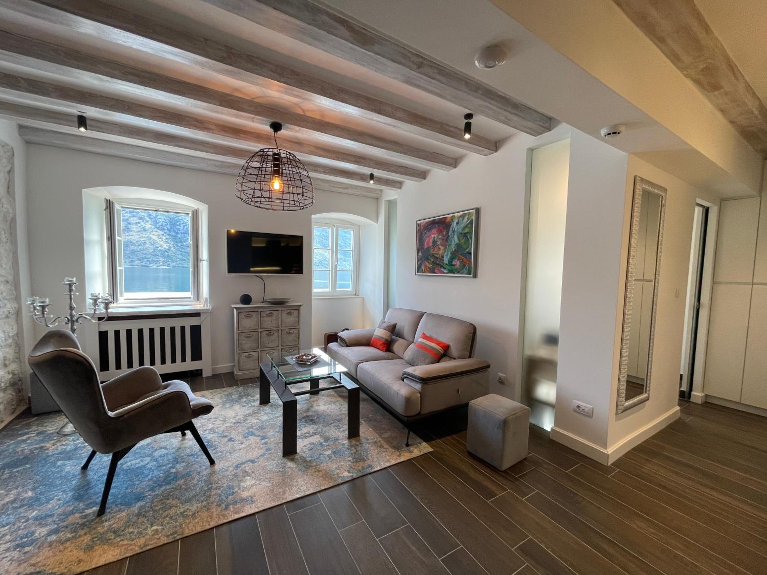 Apartment With Sea View