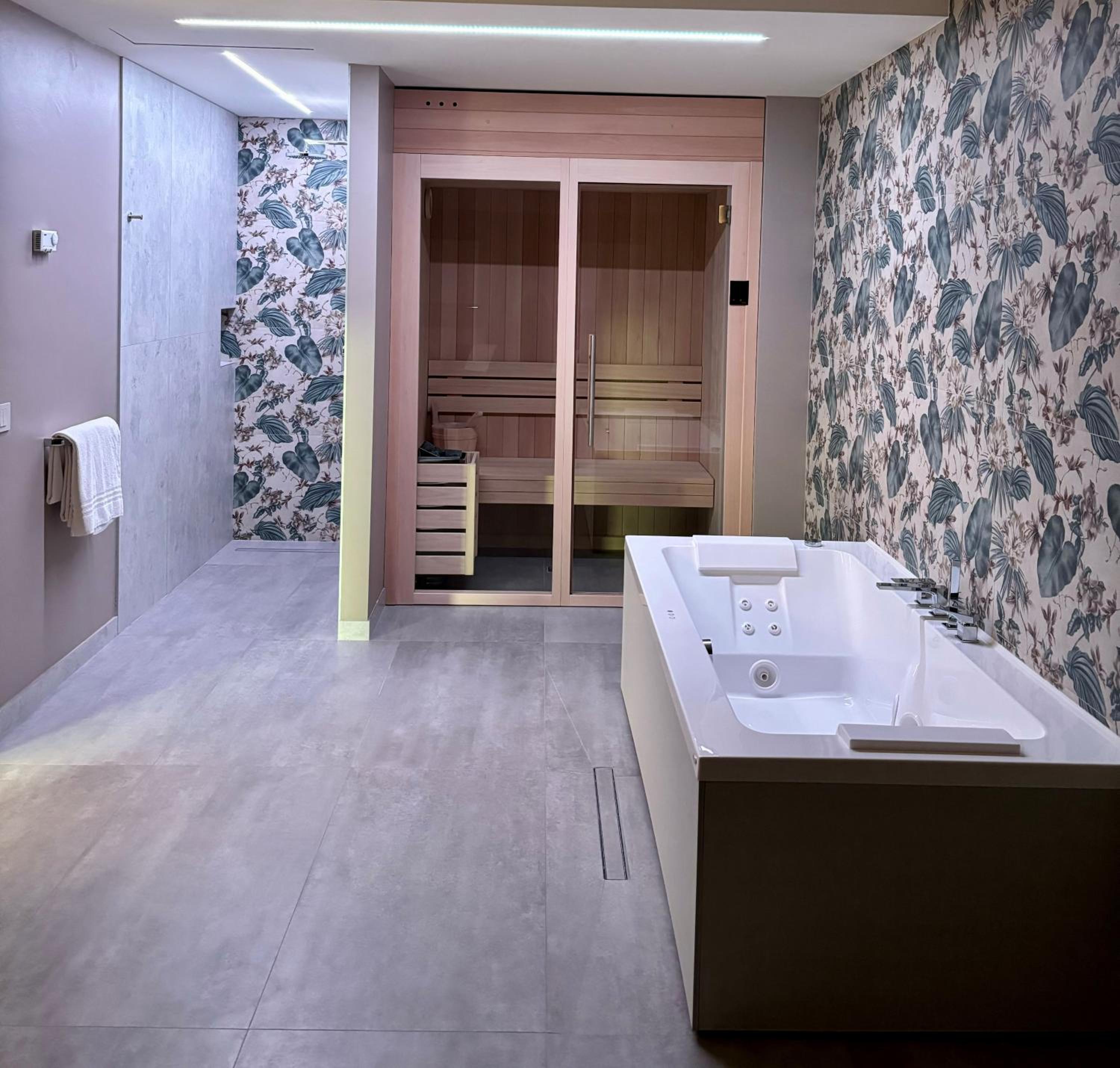 Suite with Spa Bath and Sauna - Photo 9