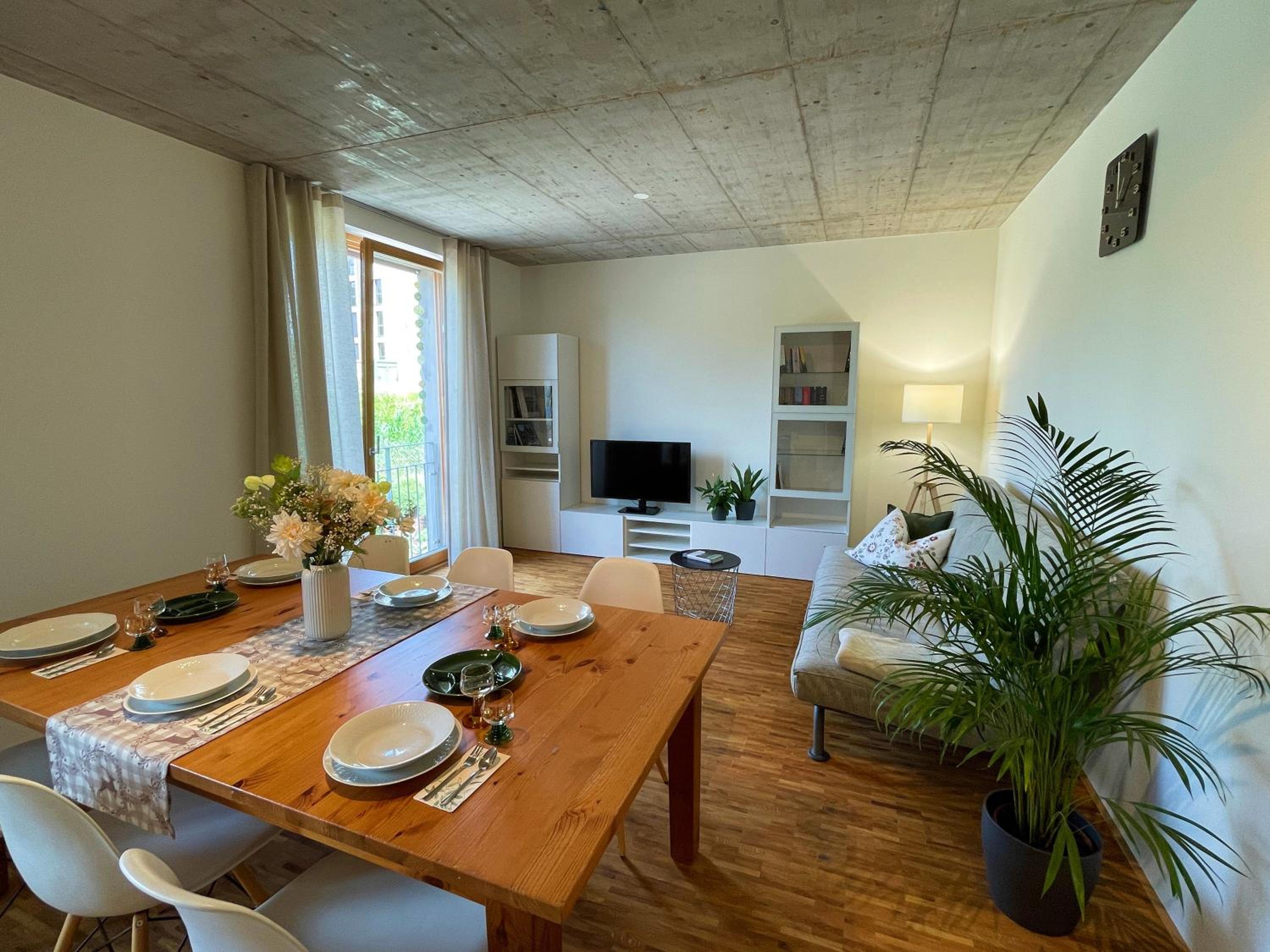 Two-Bedroom Deluxe Apartment with Garden View