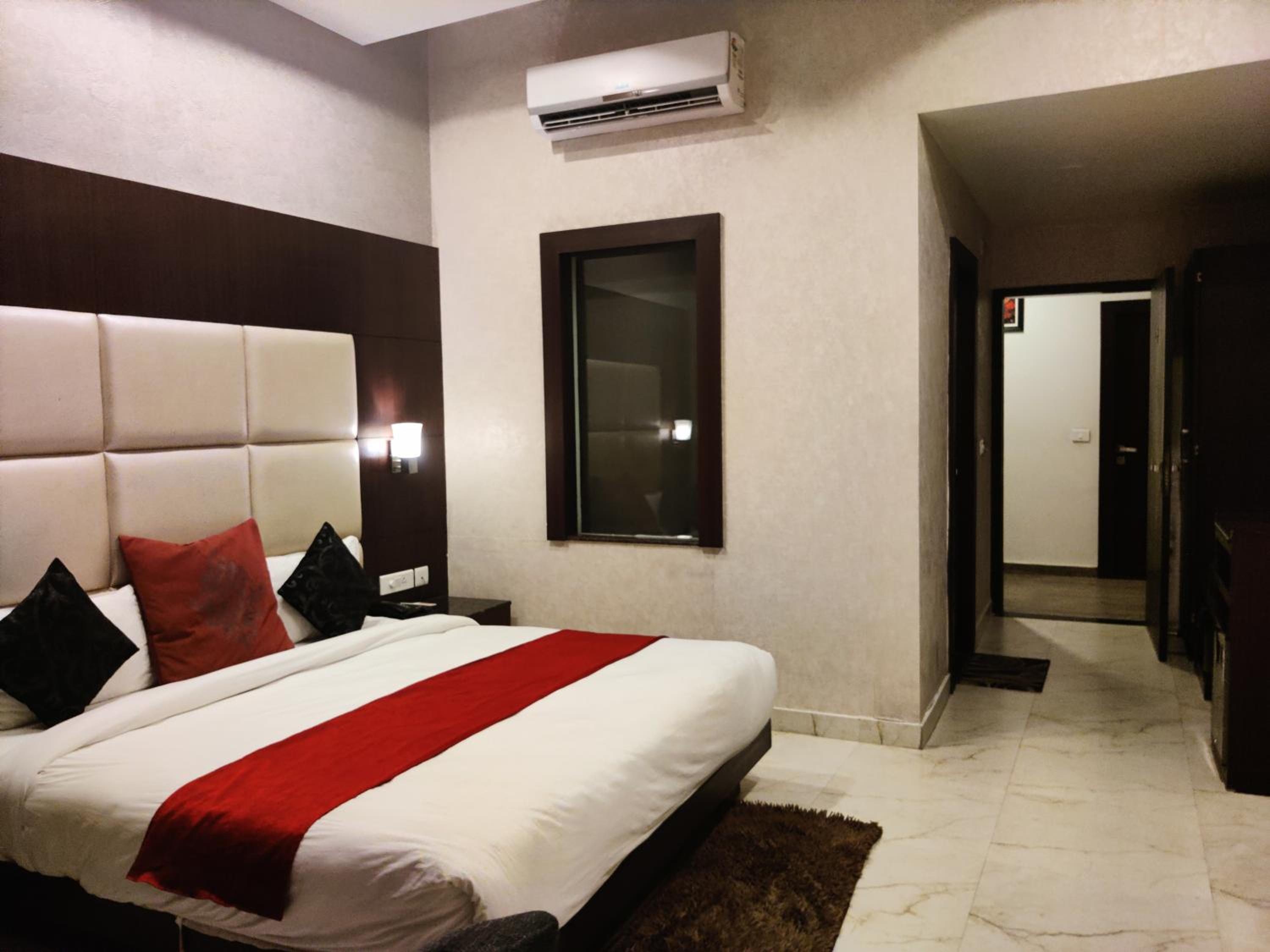 Superior Double Room - Photo 8